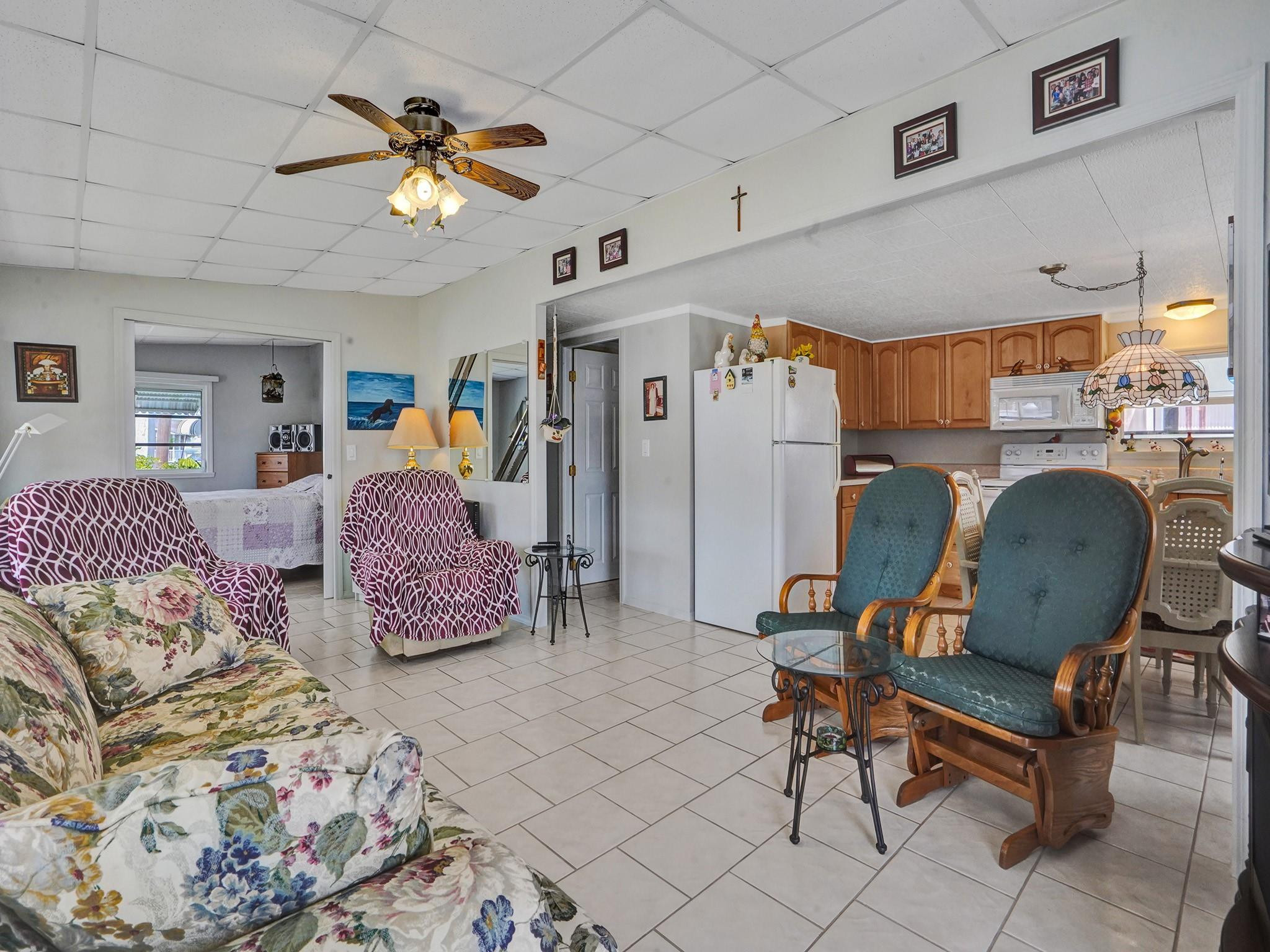 8591 SW 20th Ct
