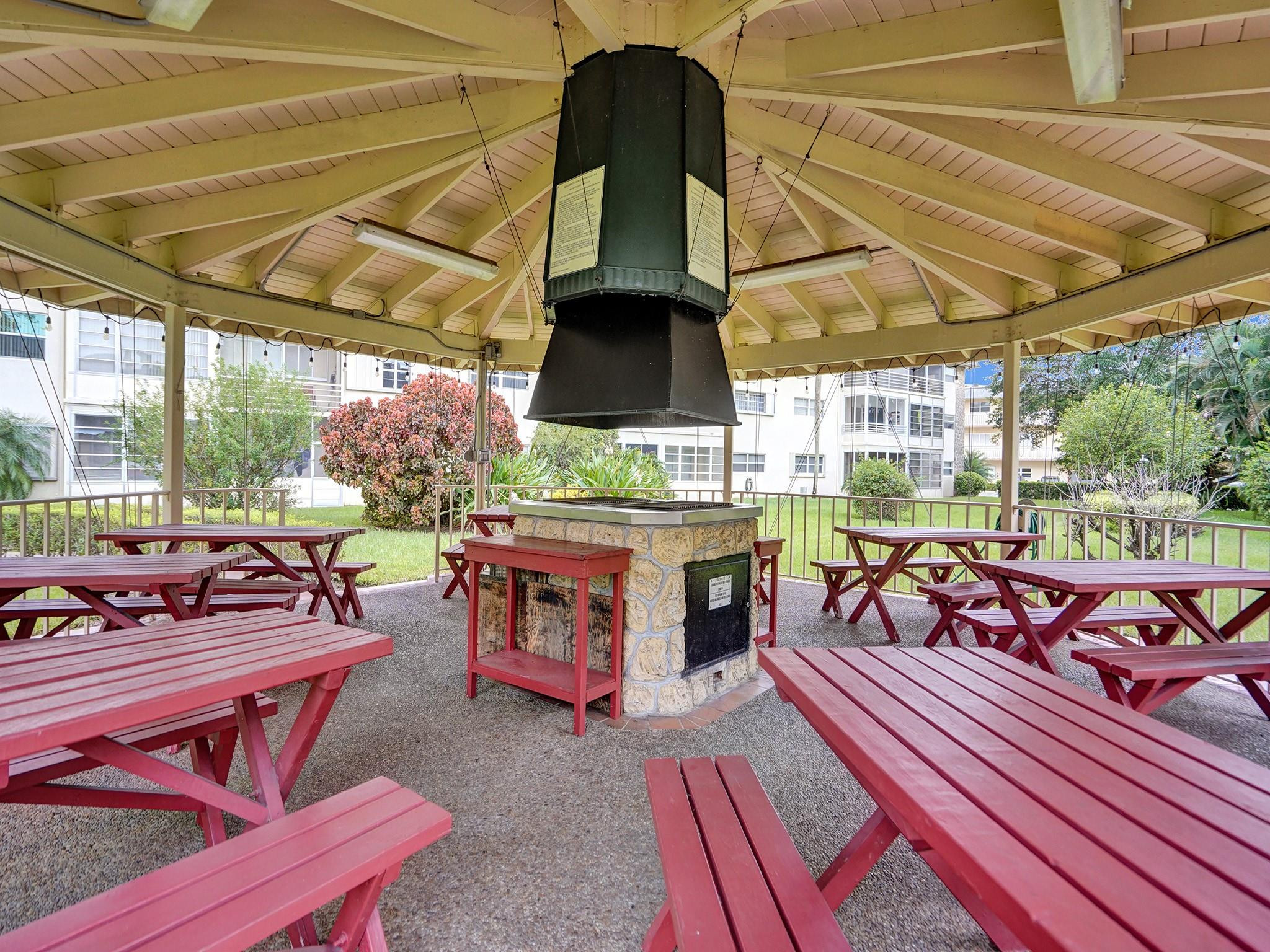 4331 NW 16th St D301