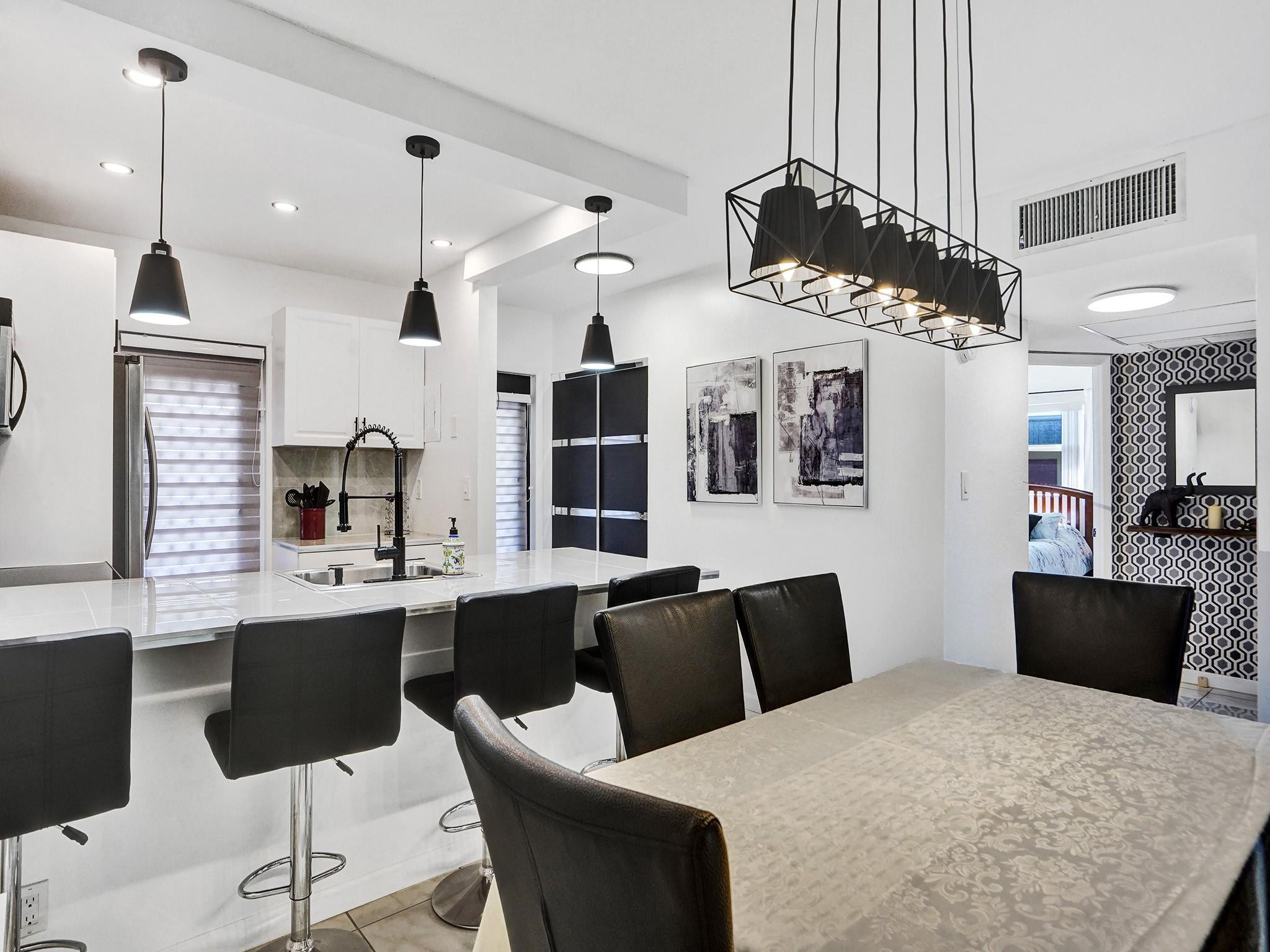 4331 NW 16th St D301