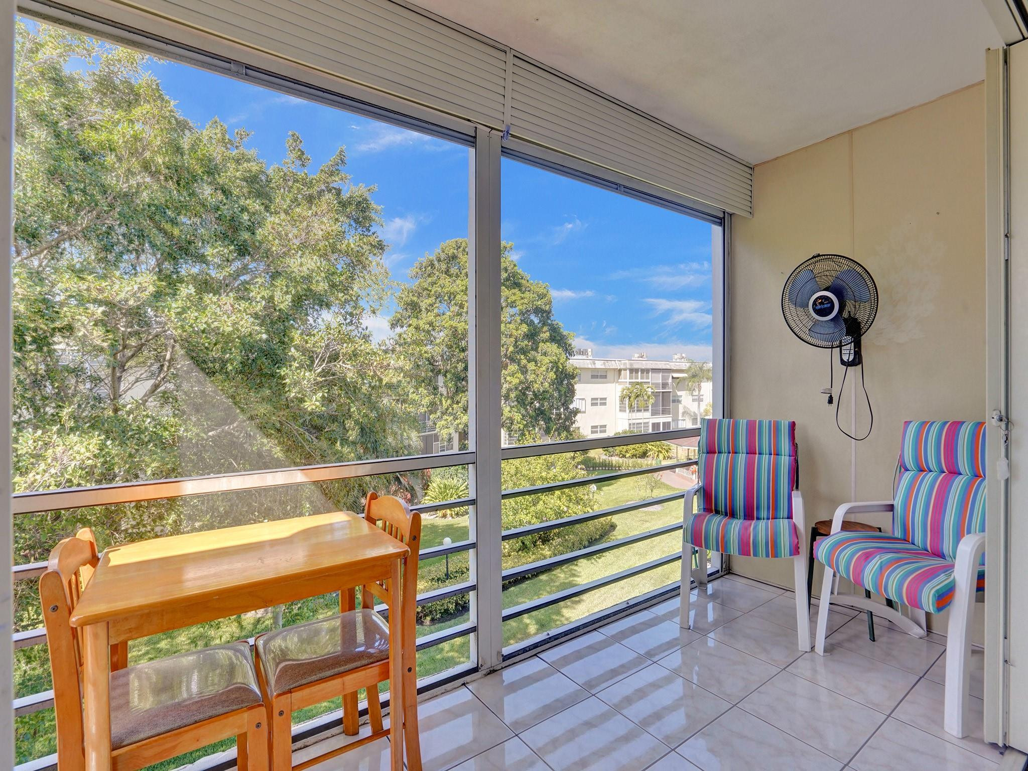 4331 NW 16th St D301