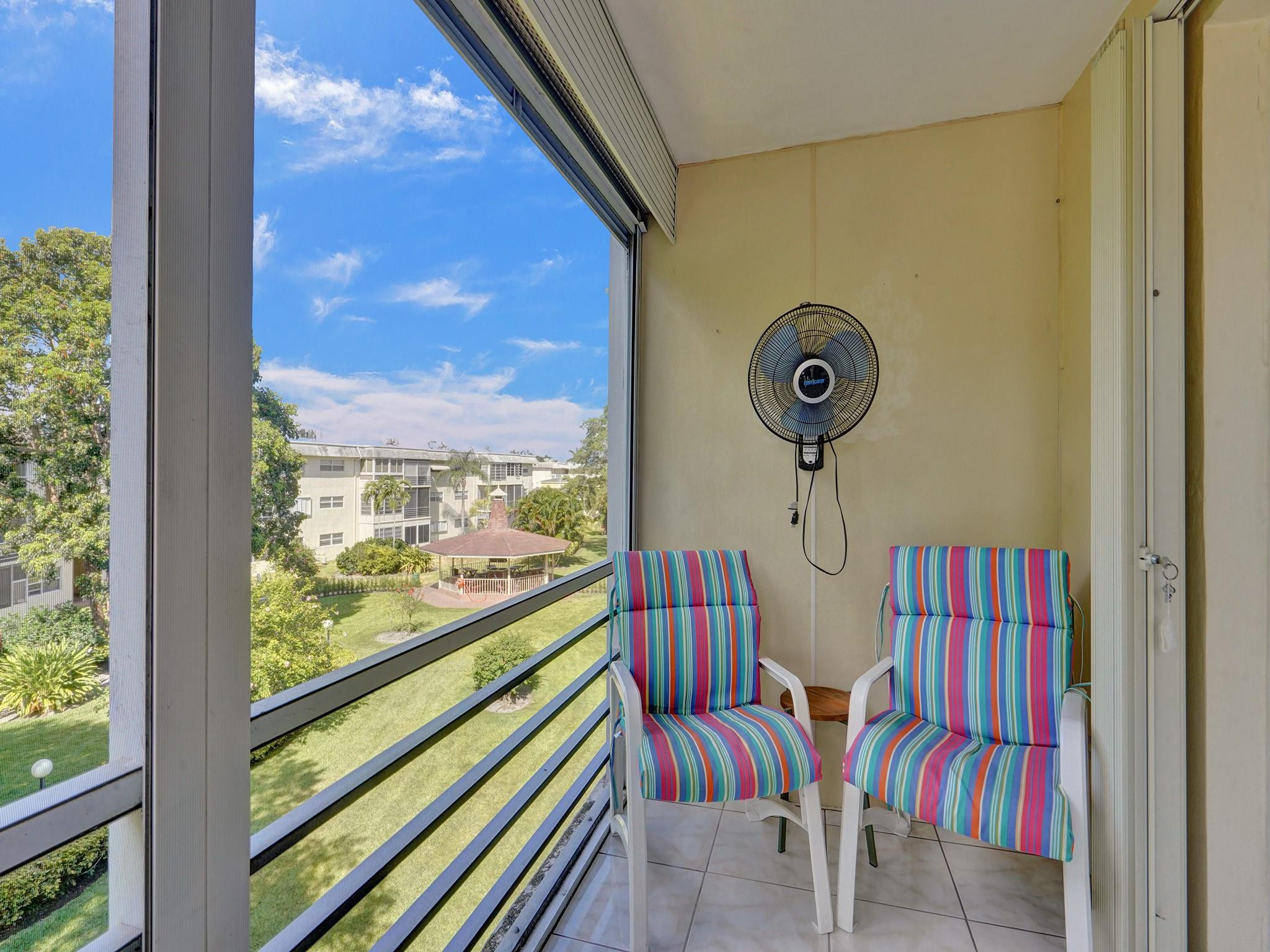 4331 NW 16th St D301