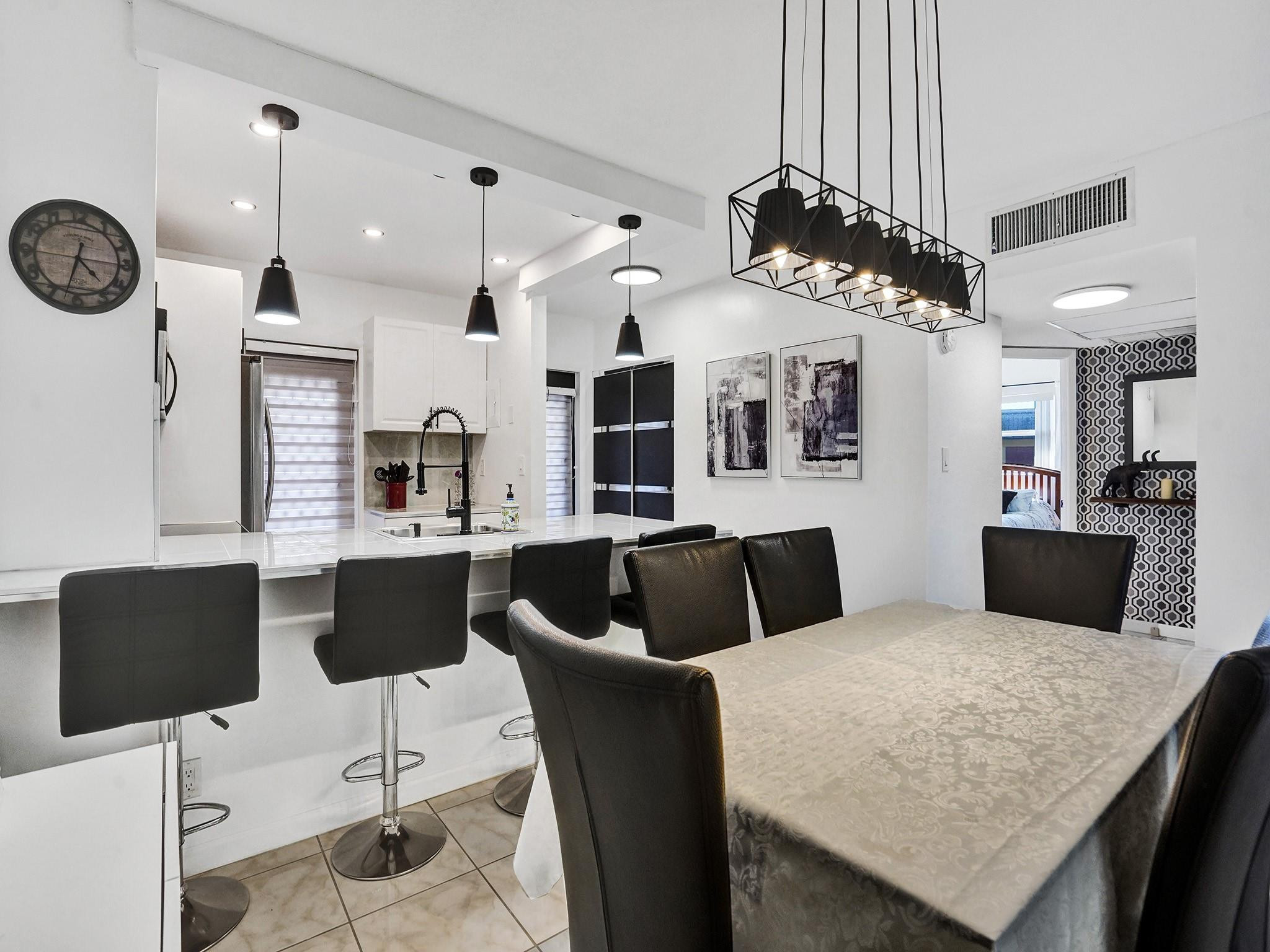 4331 NW 16th St D301