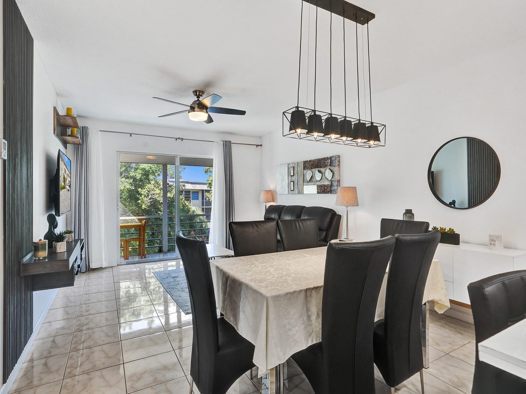 4331 NW 16th St D301