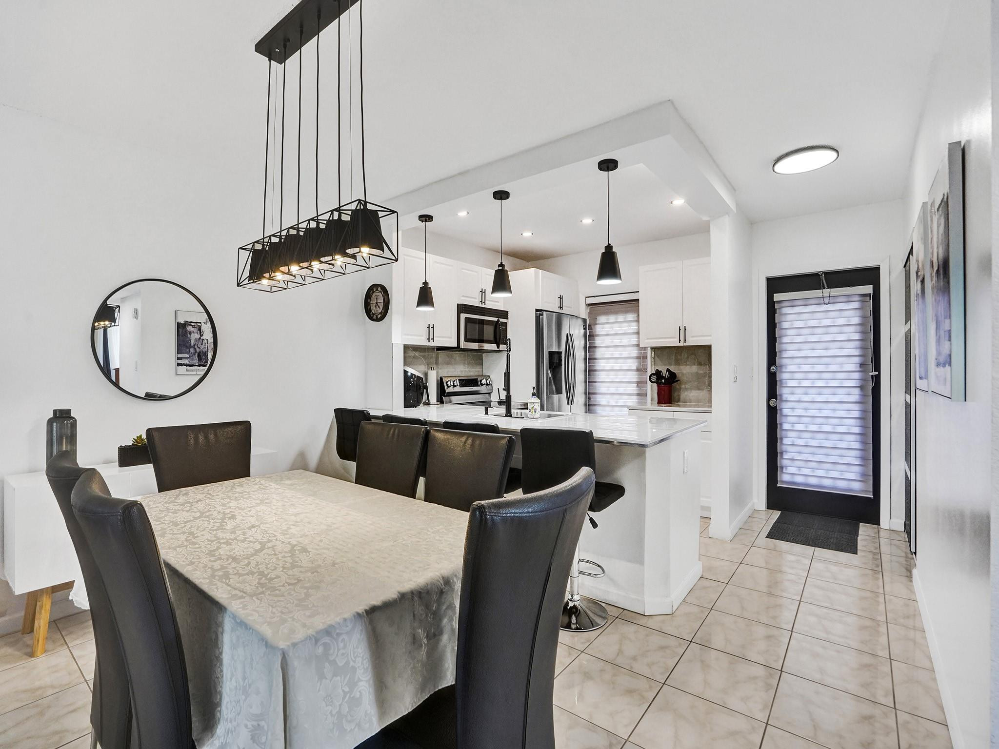 4331 NW 16th St D301