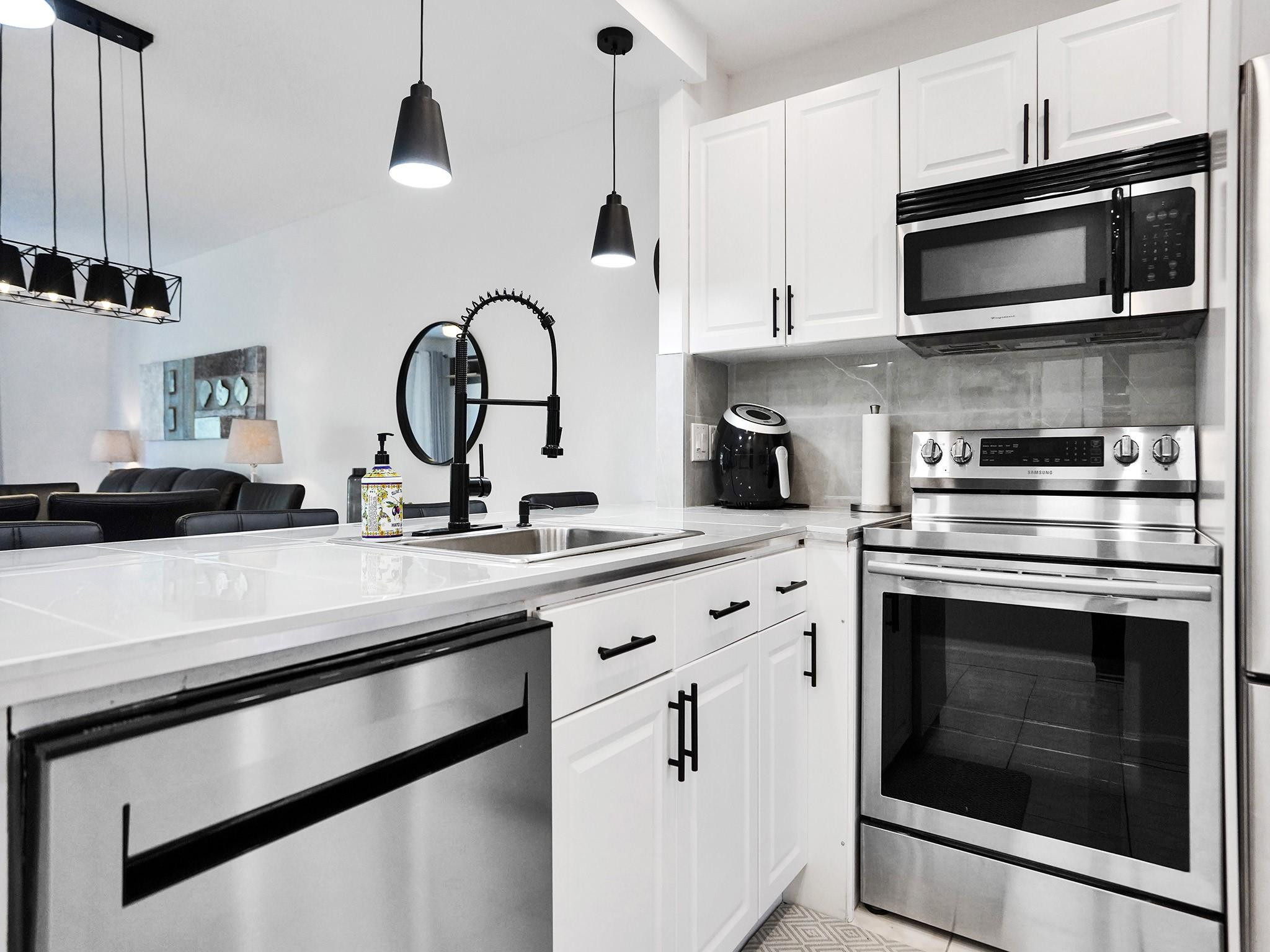 4331 NW 16th St D301