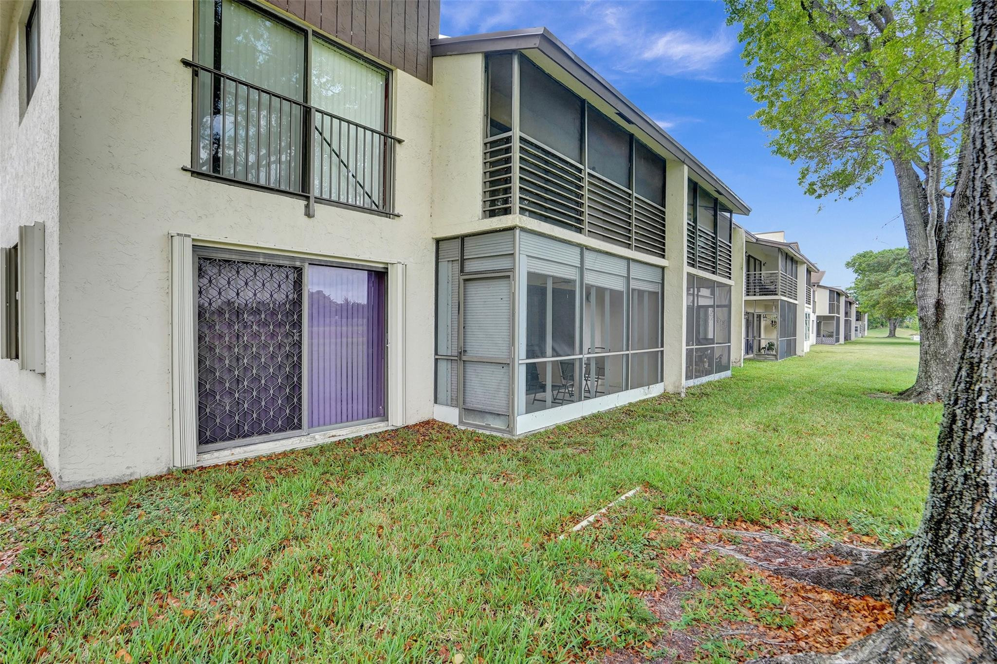 143 S Laurel Dr 604