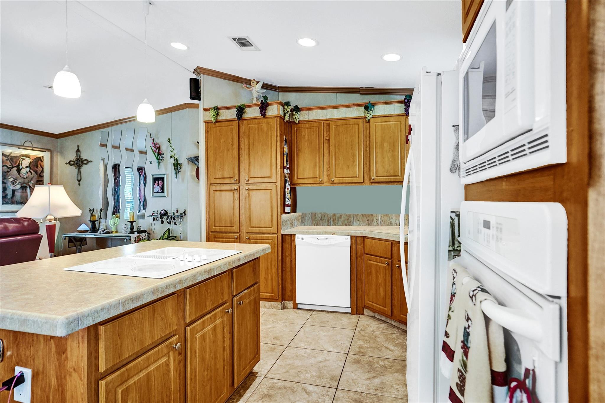 2863 SW 58th Mnr