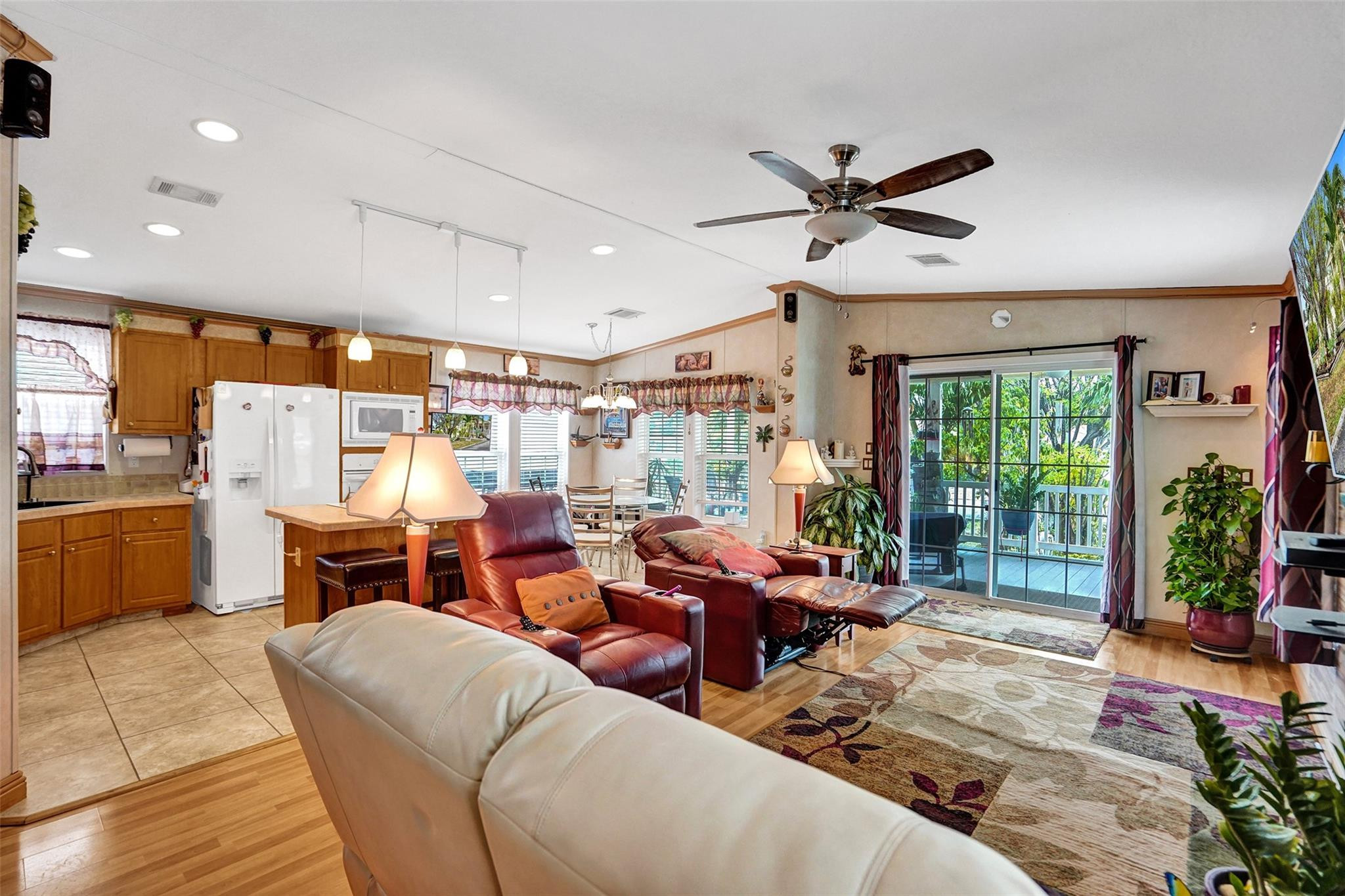 2863 SW 58th Mnr