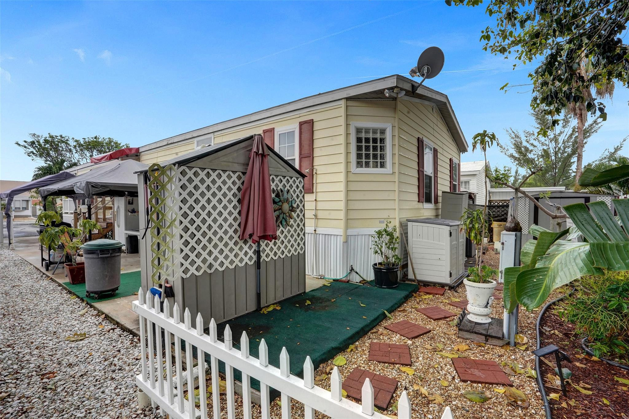 2863 SW 58th Mnr