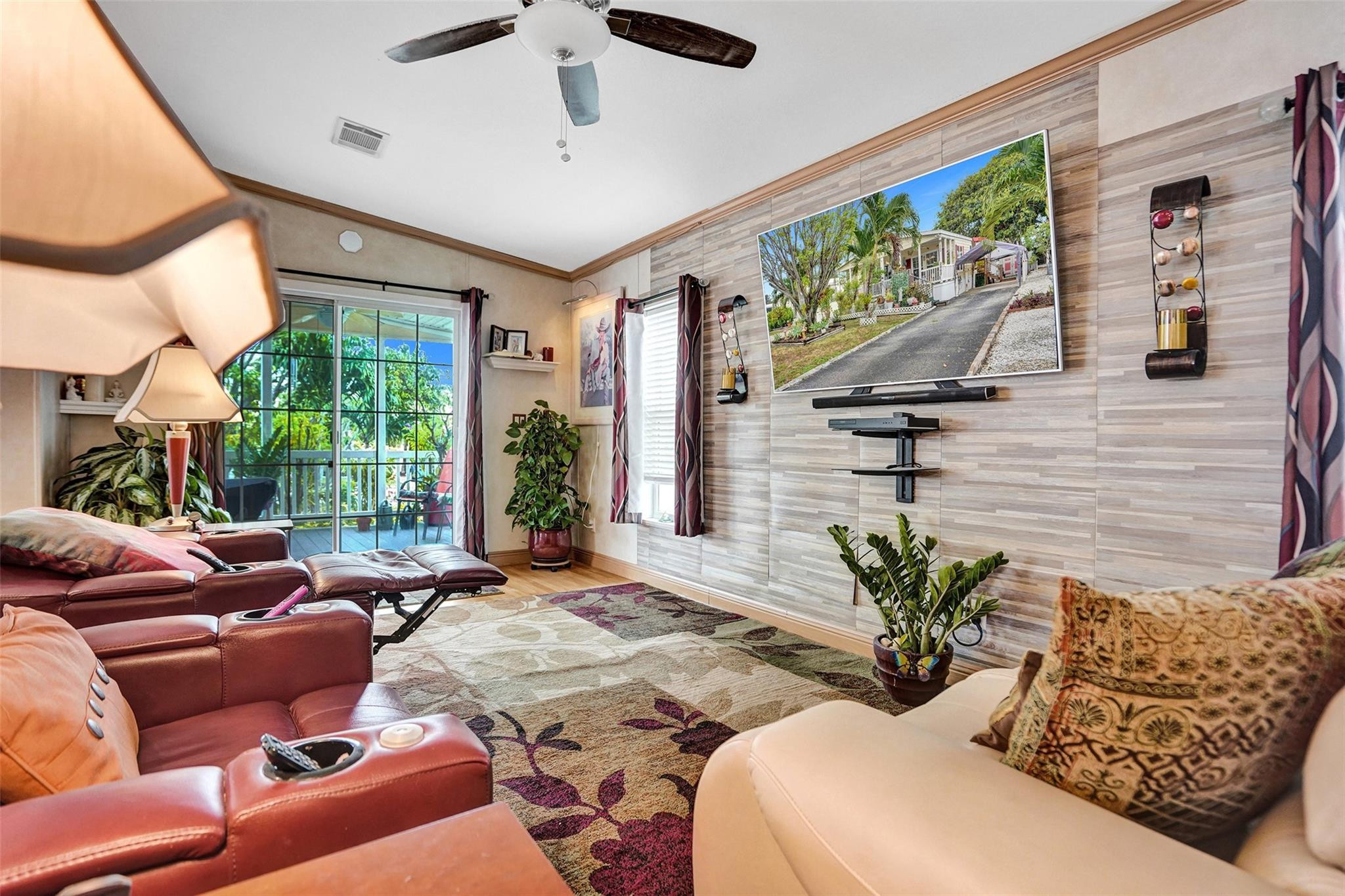 2863 SW 58th Mnr