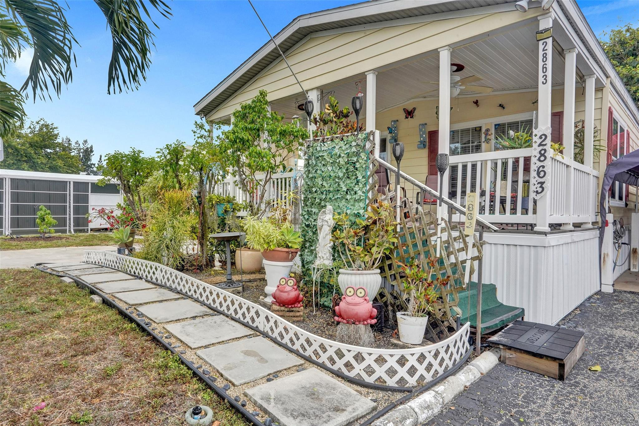 2863 SW 58th Mnr