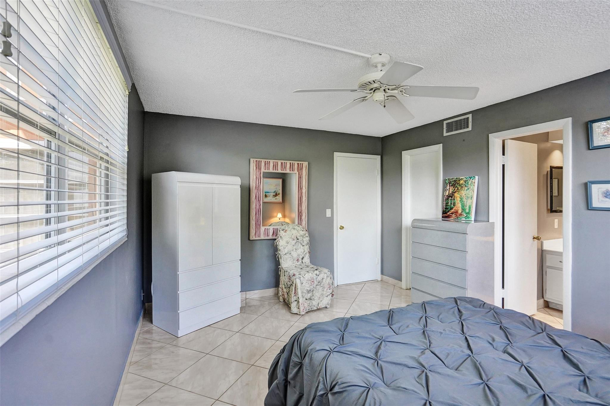 3001 NW 46th Ave 301