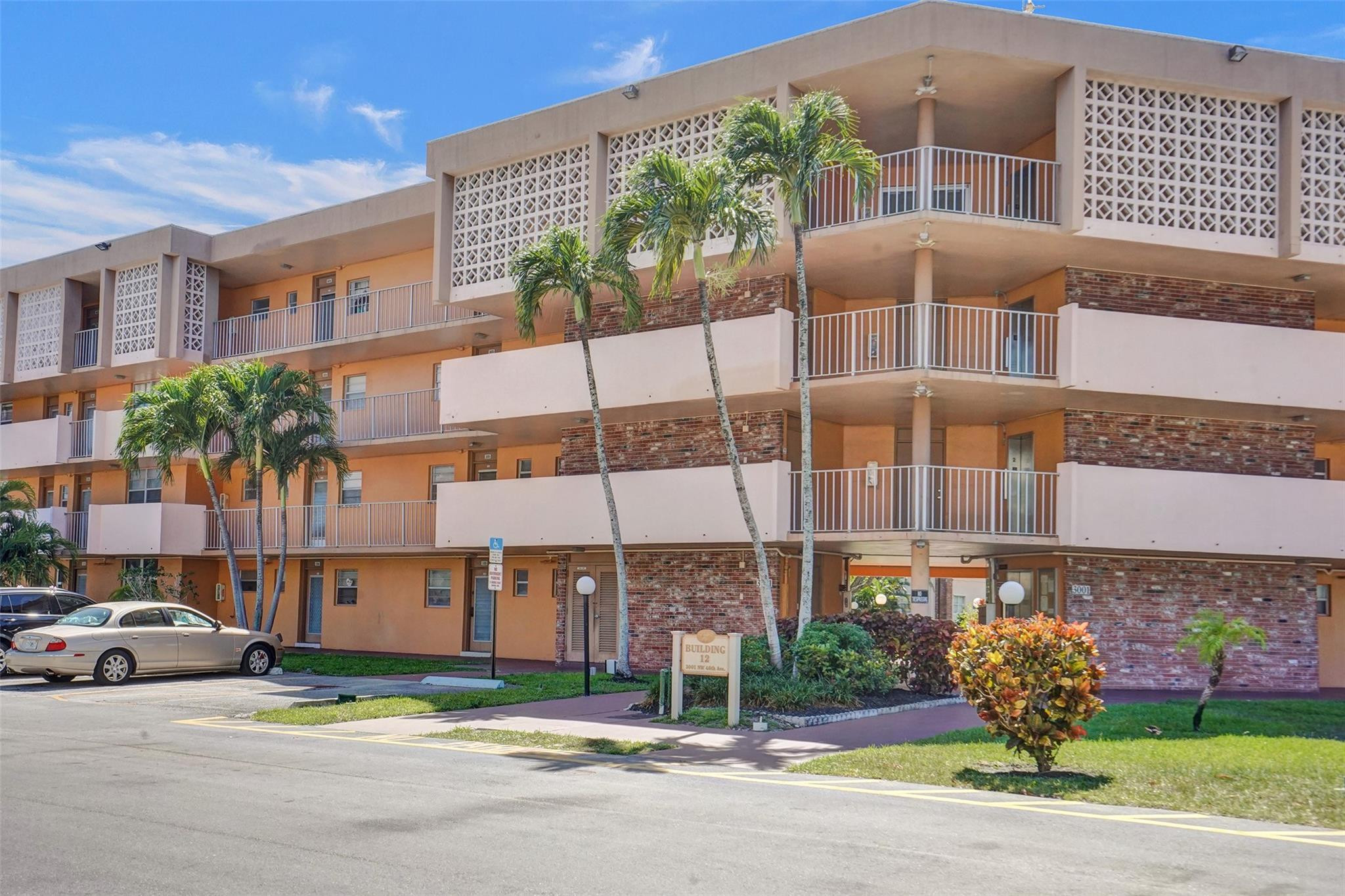 3001 NW 46th Ave 301