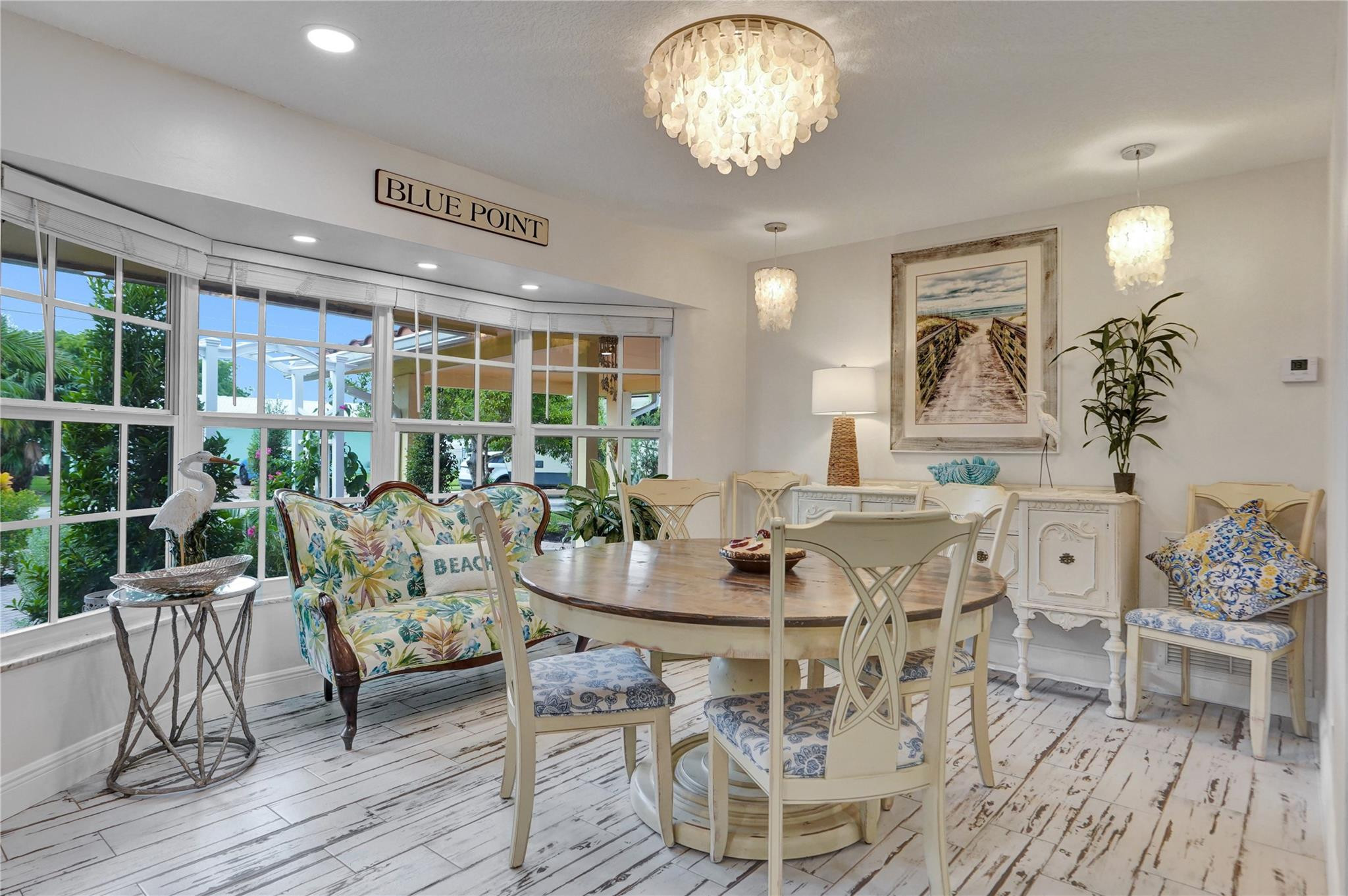 1736 NW 39th St