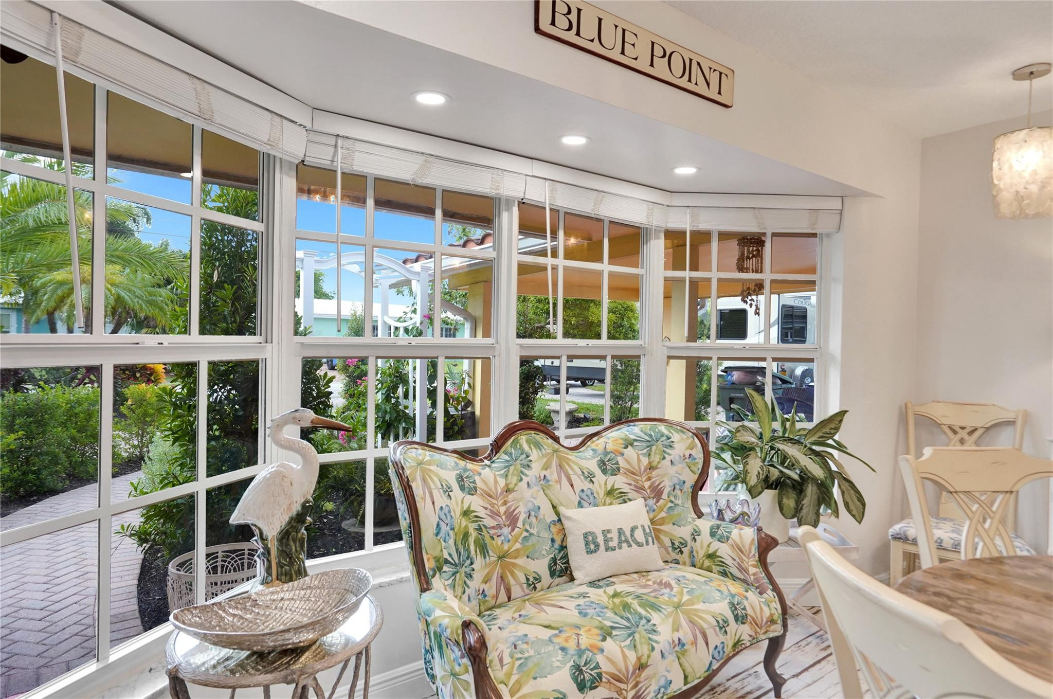 1736 NW 39th St