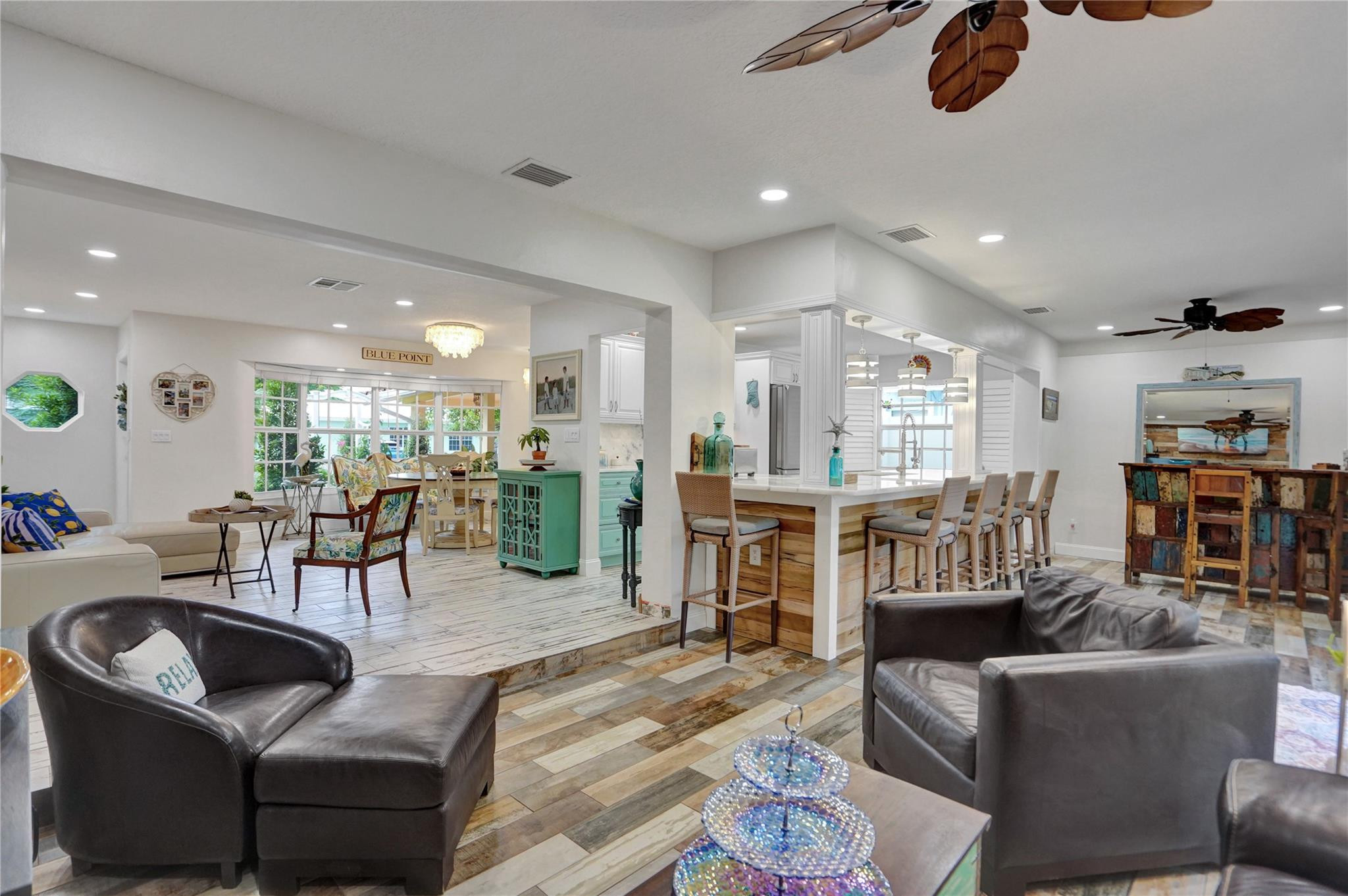 1736 NW 39th St