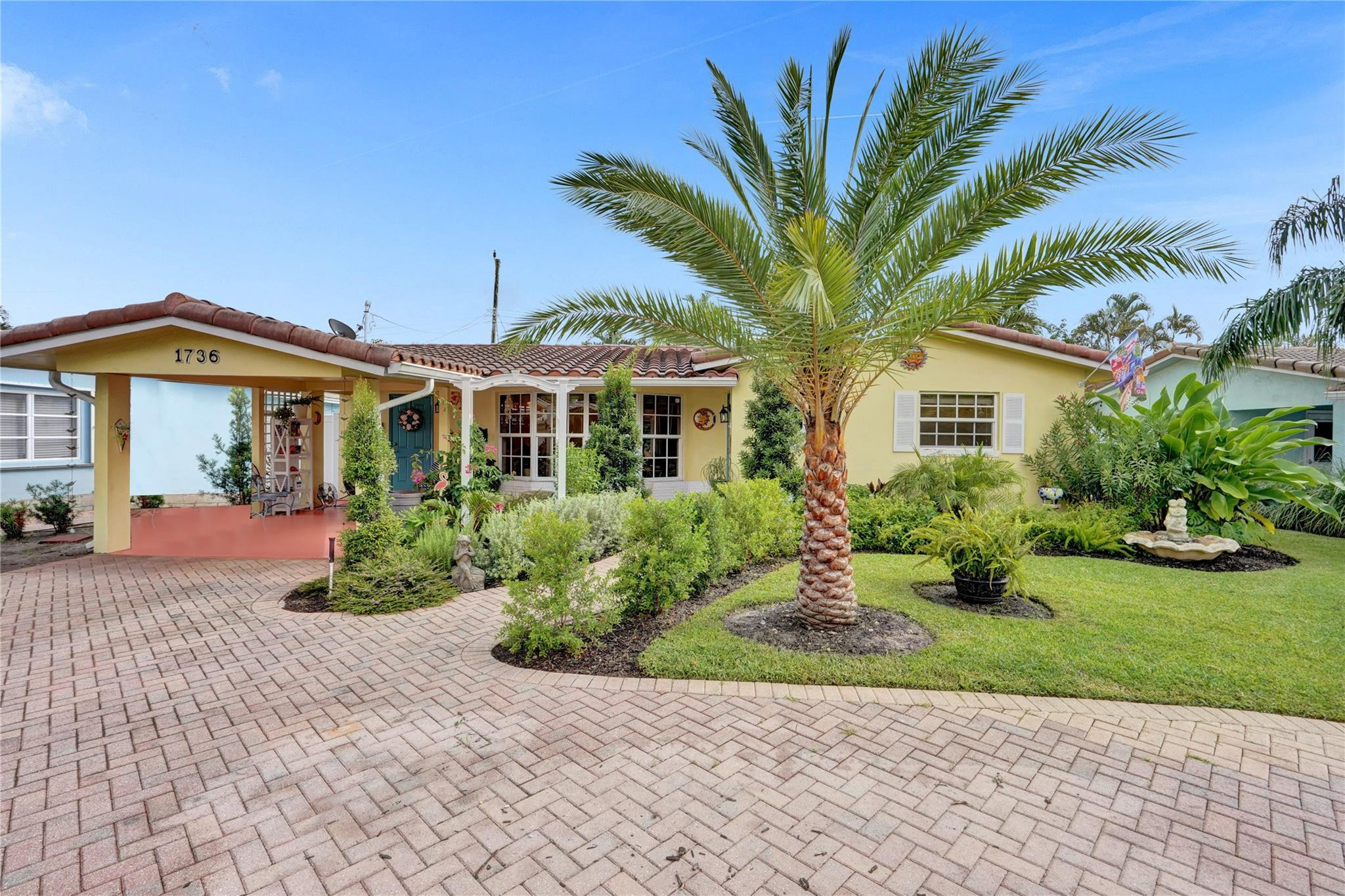 1736 NW 39th St