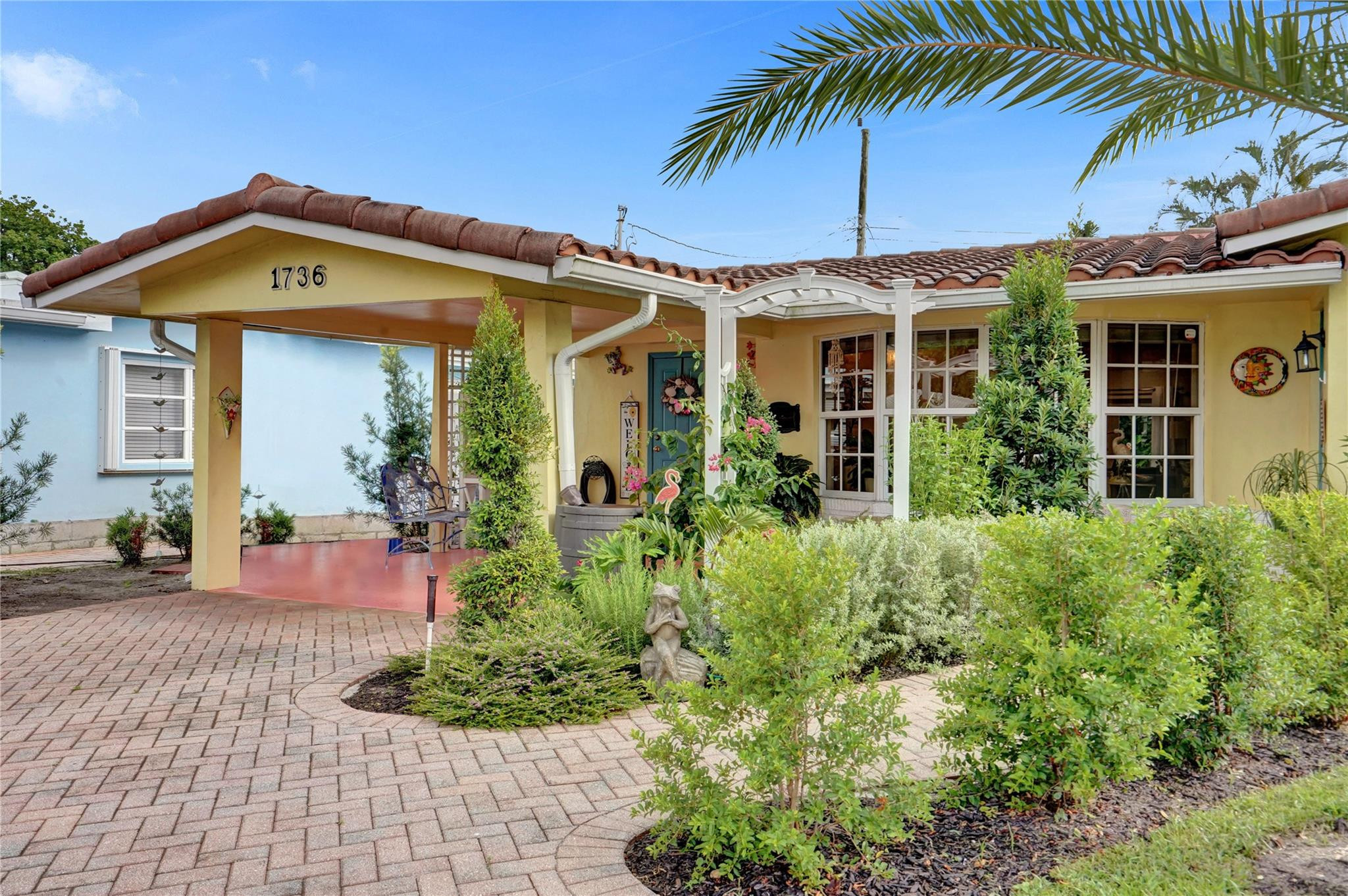 1736 NW 39th St
