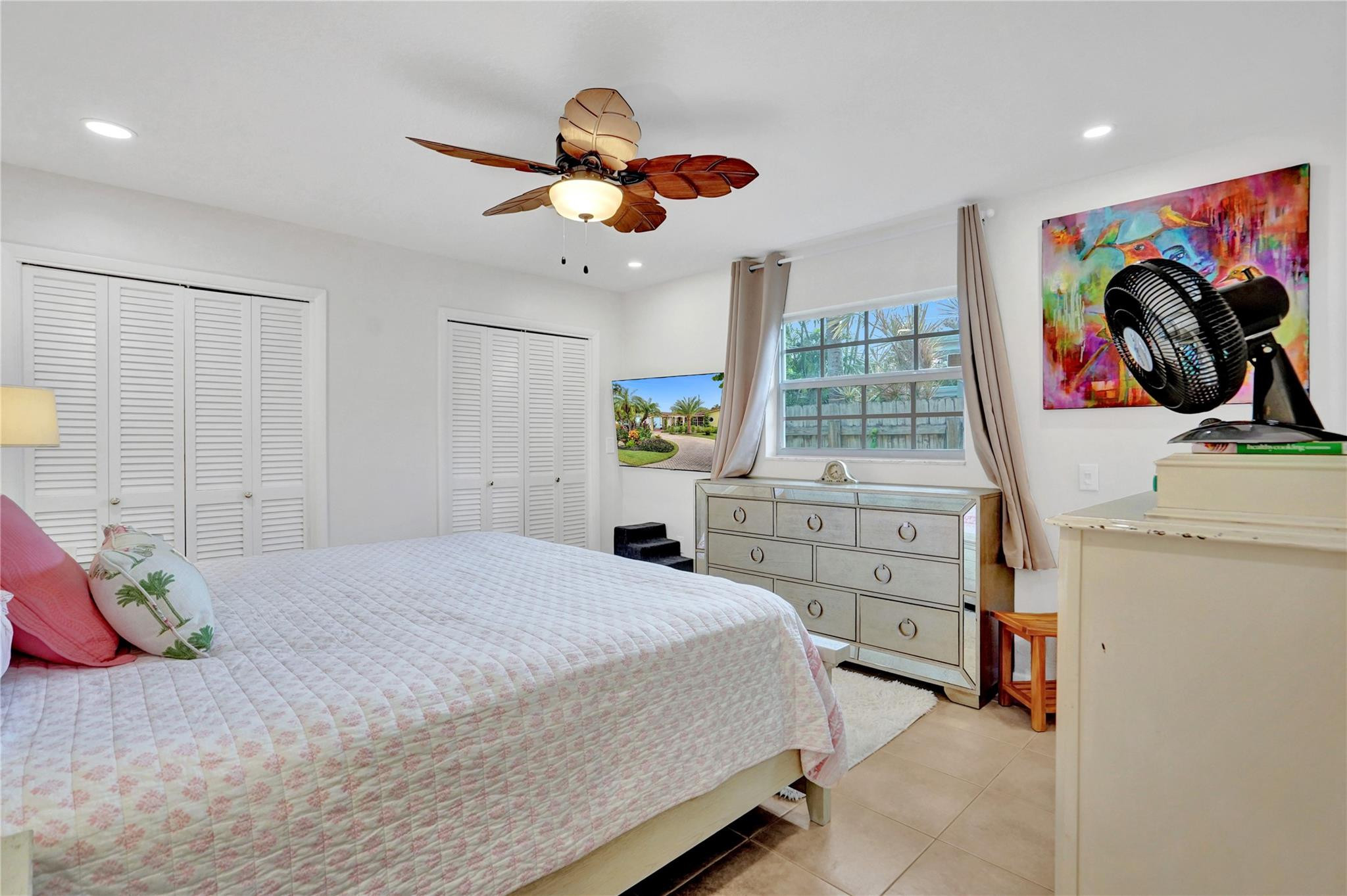 1736 NW 39th St