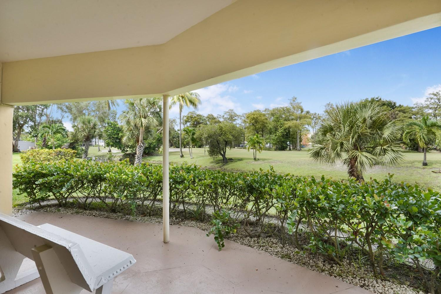 4411 NW 16th St F306