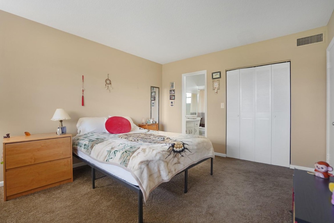 4411 NW 16th St F306