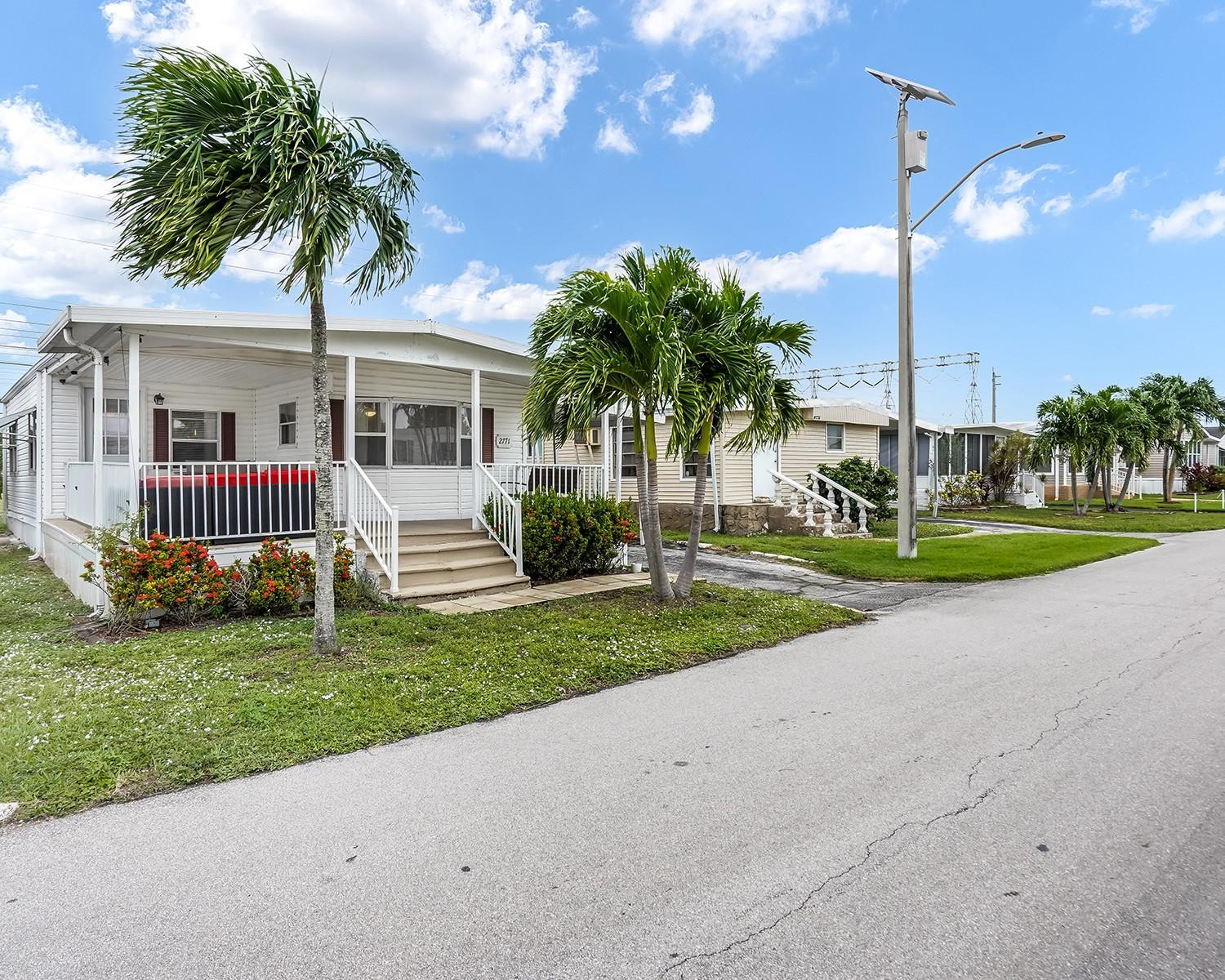 2771 SW 54th St