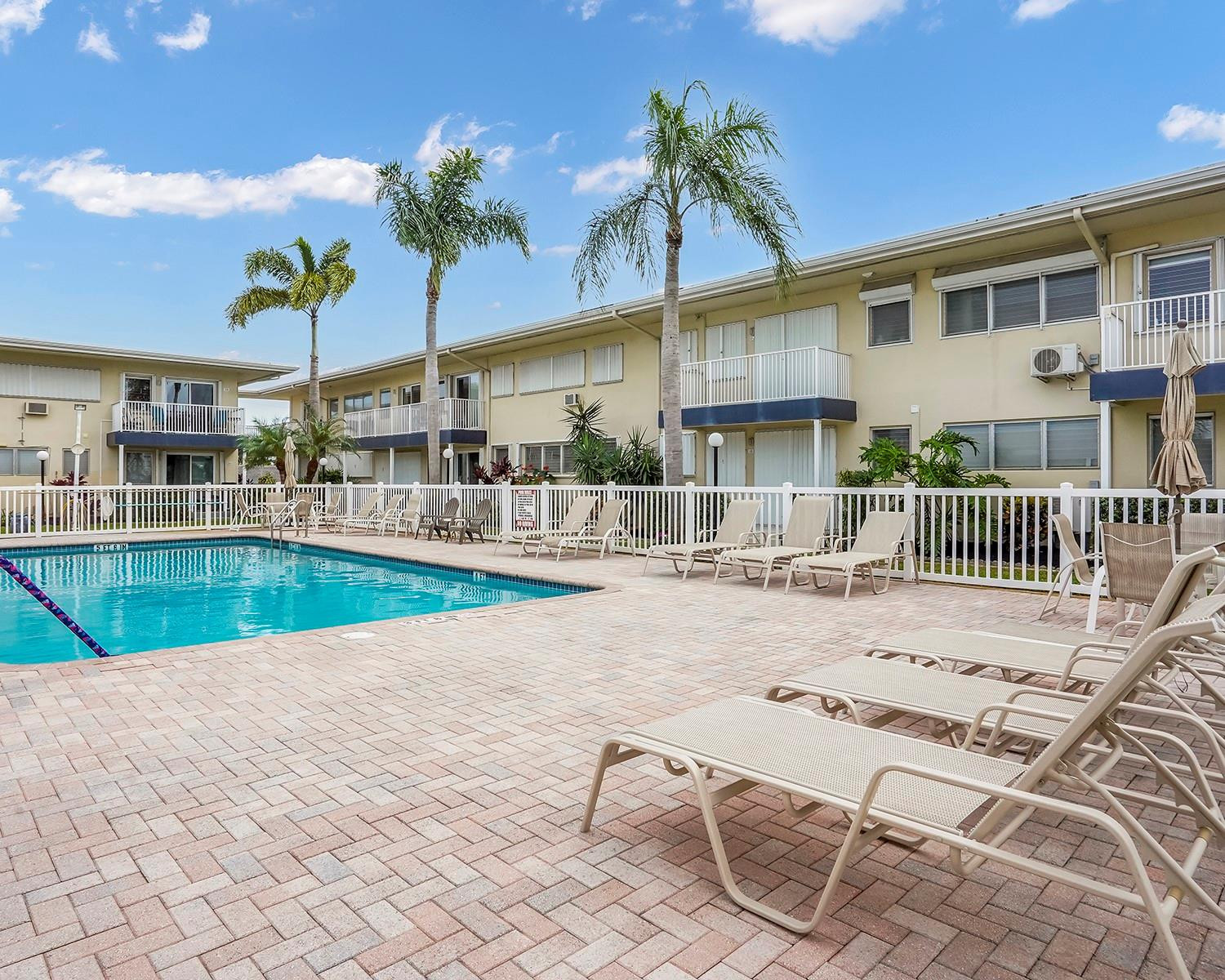 223 S Federal Hwy 26