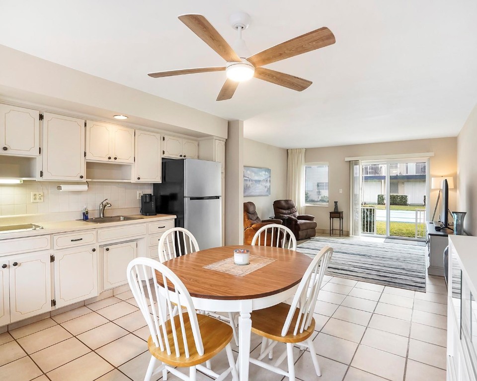 223 S Federal Hwy 26