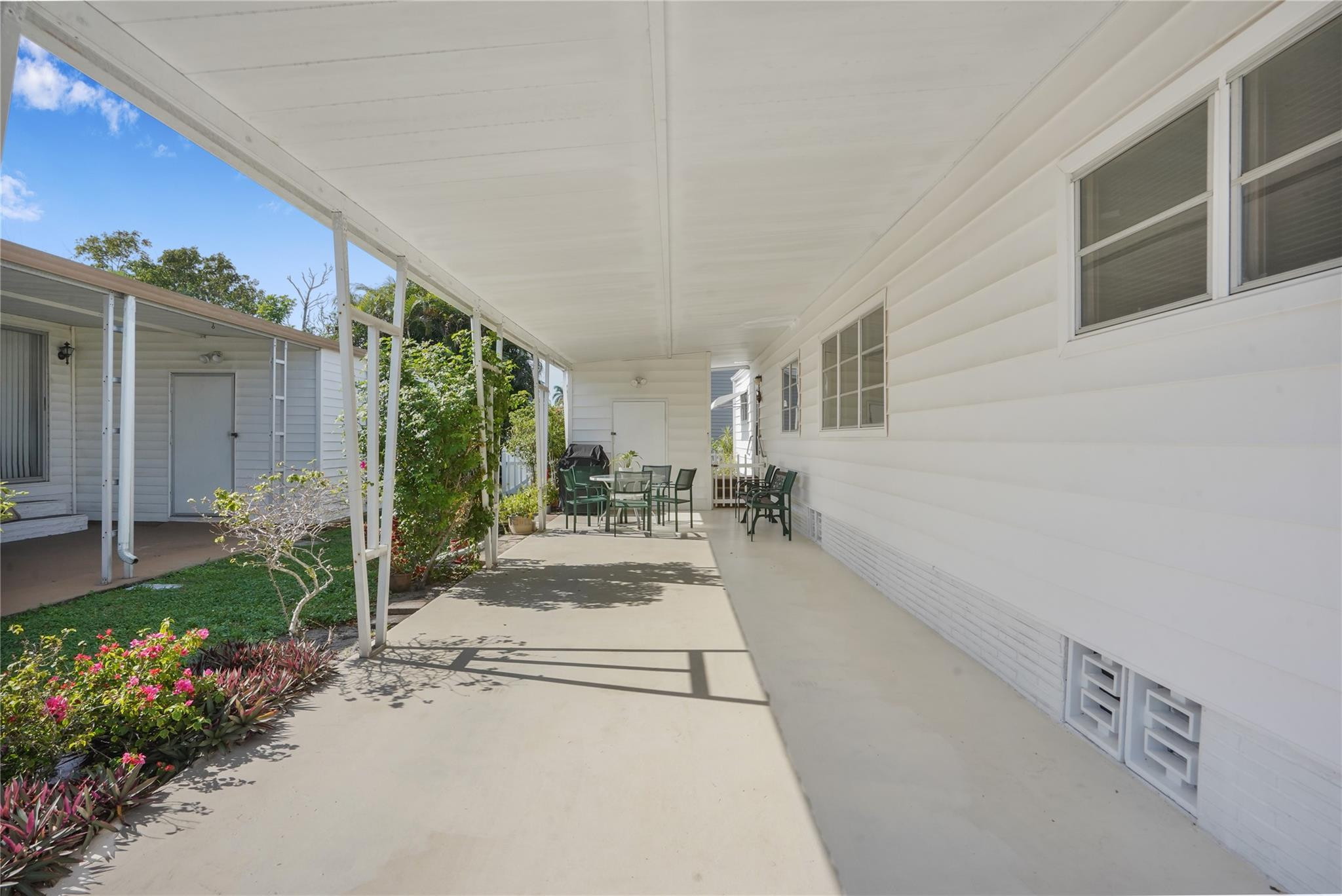 2041 SW 83rd Ave