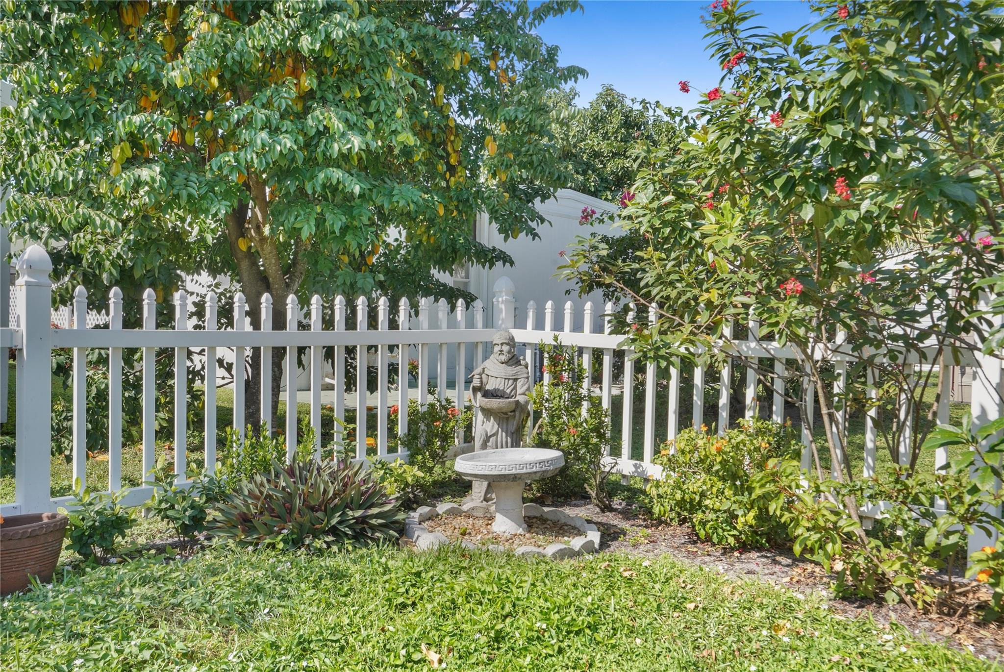 2041 SW 83rd Ave