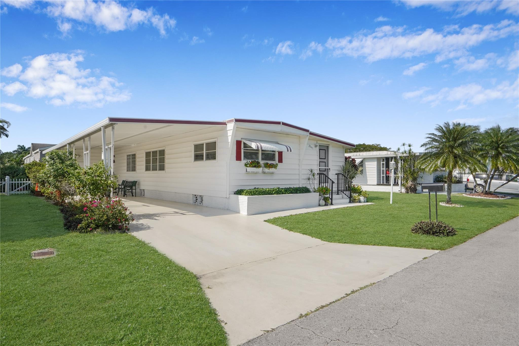 2041 SW 83rd Ave