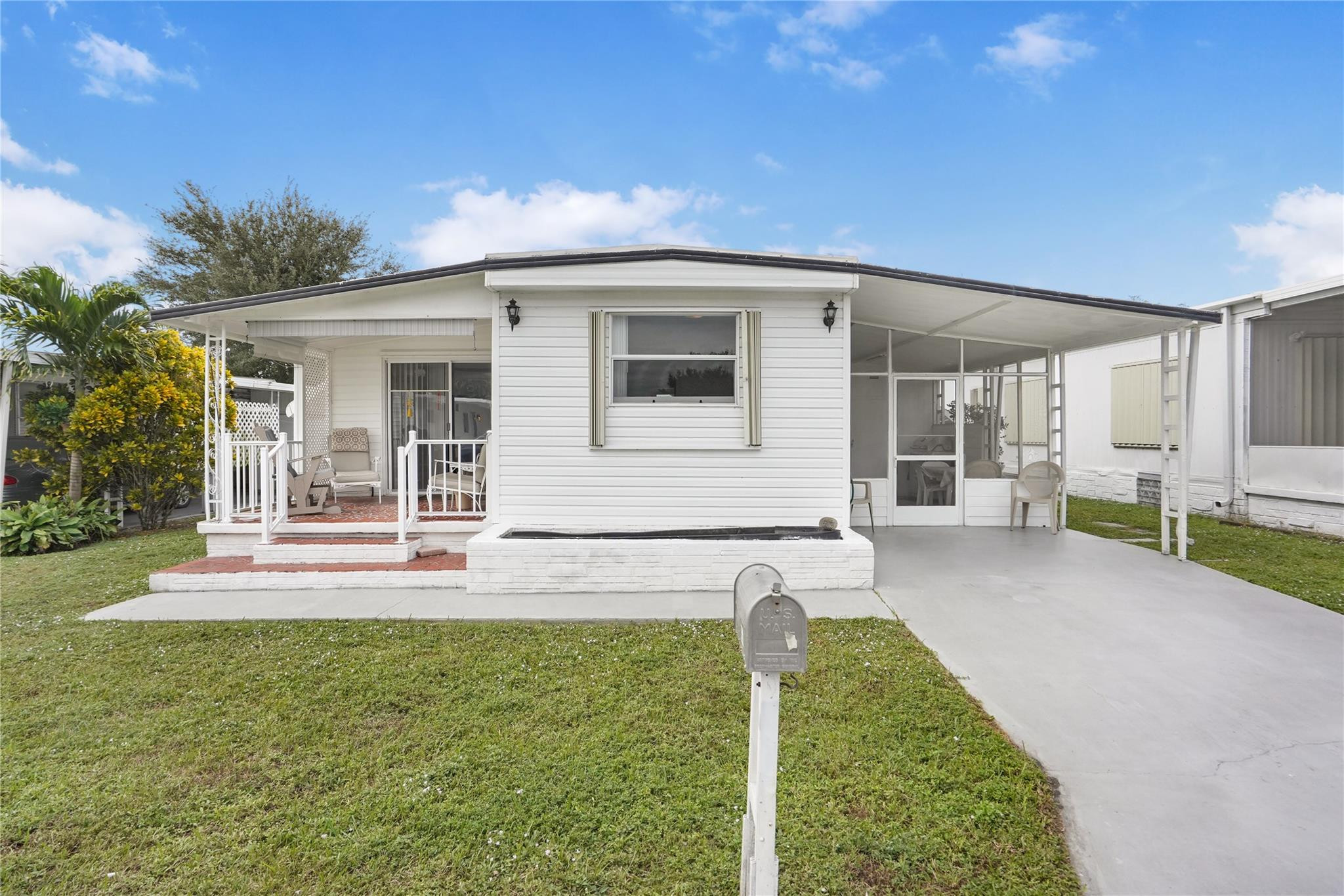 1661 SW 83rd Ave