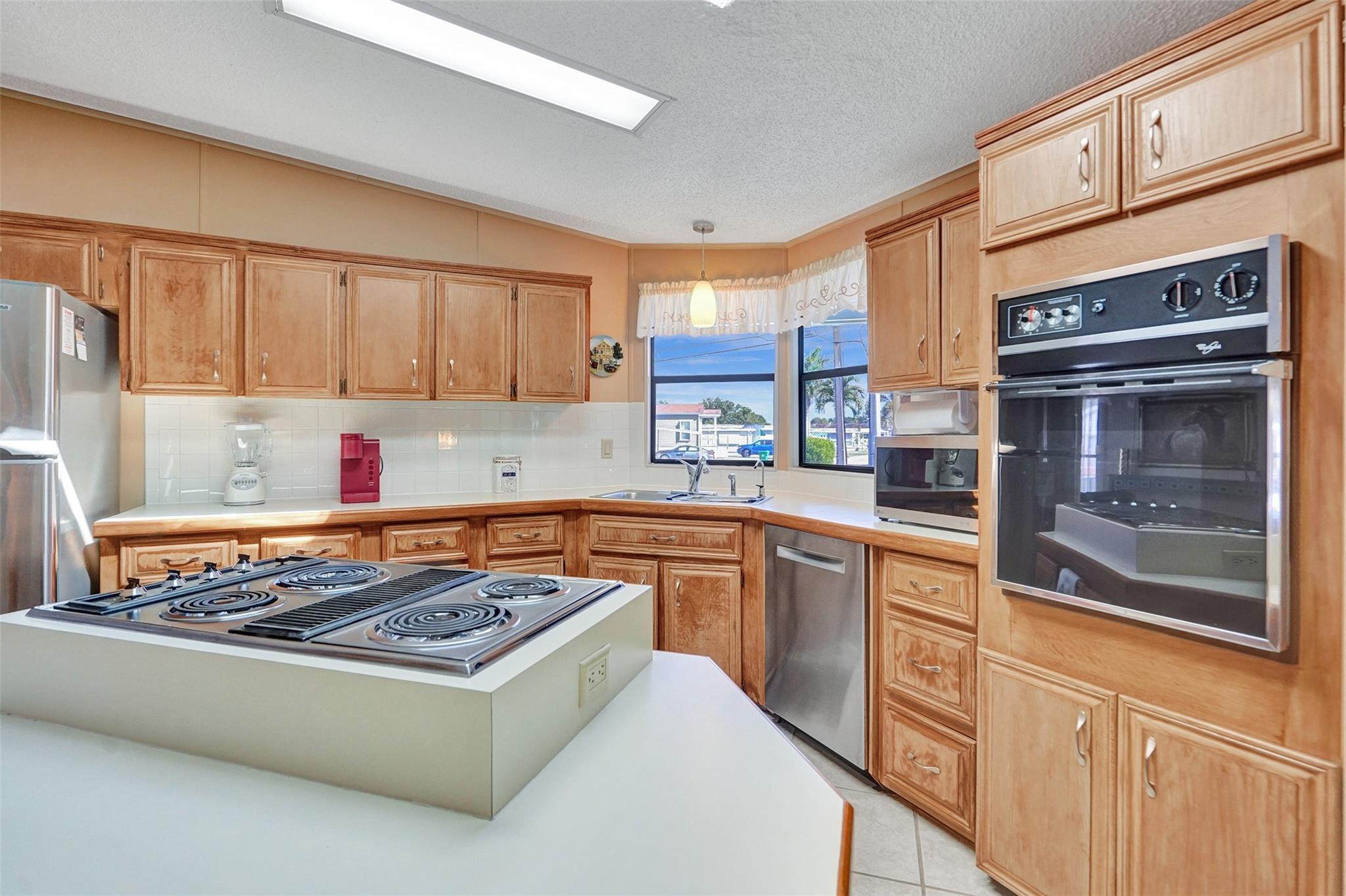 2251 SW 86th Ave