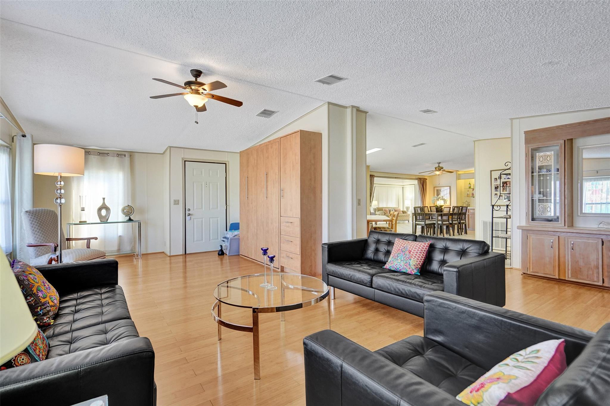 2251 SW 86th Ave