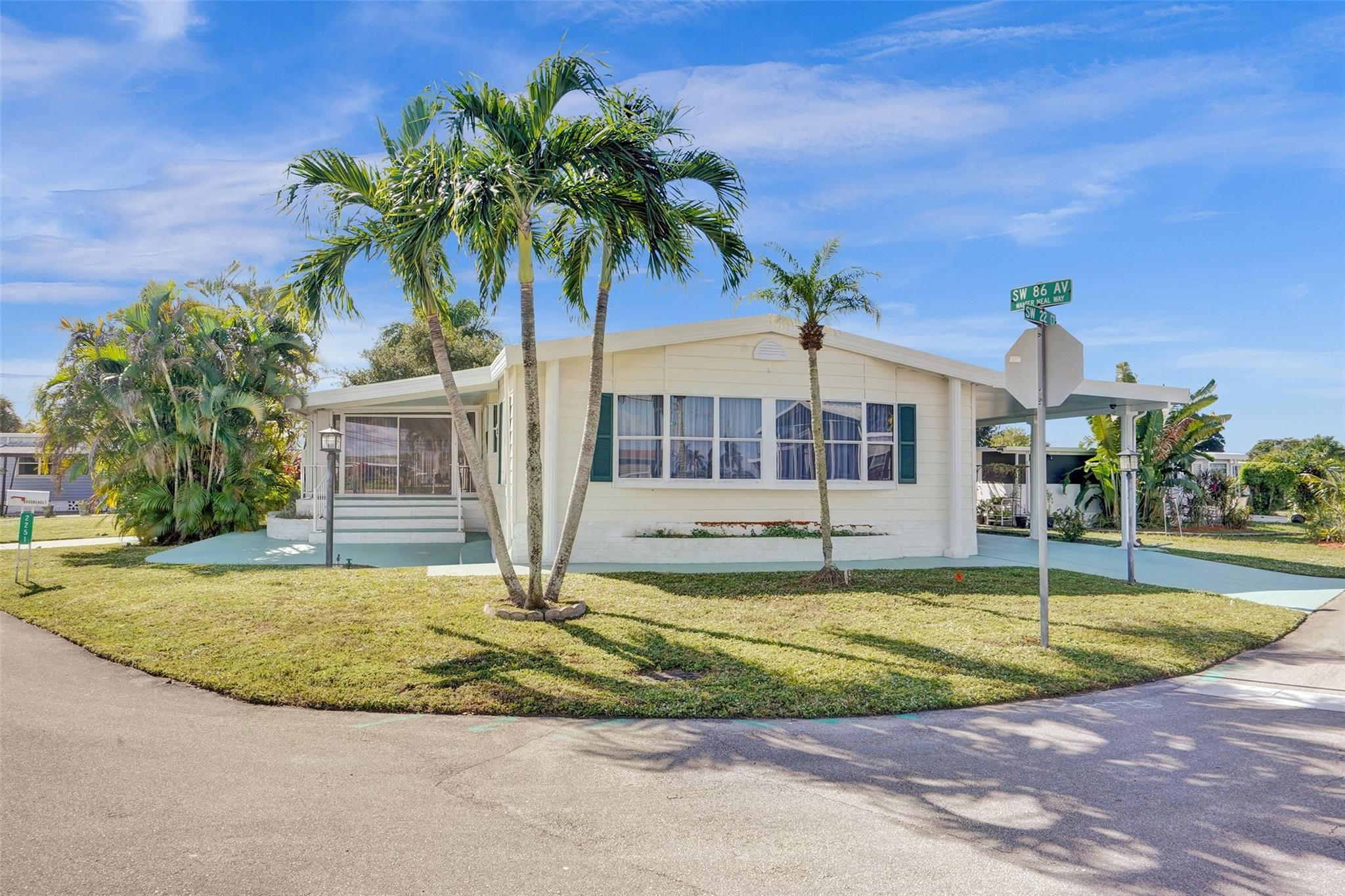 2251 SW 86th Ave