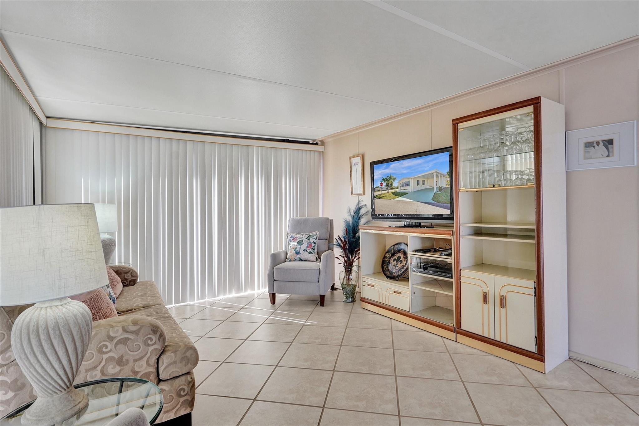 2251 SW 86th Ave