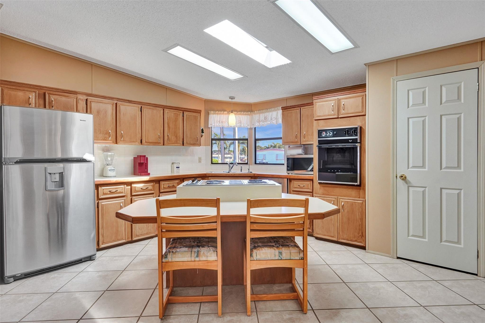 2251 SW 86th Ave