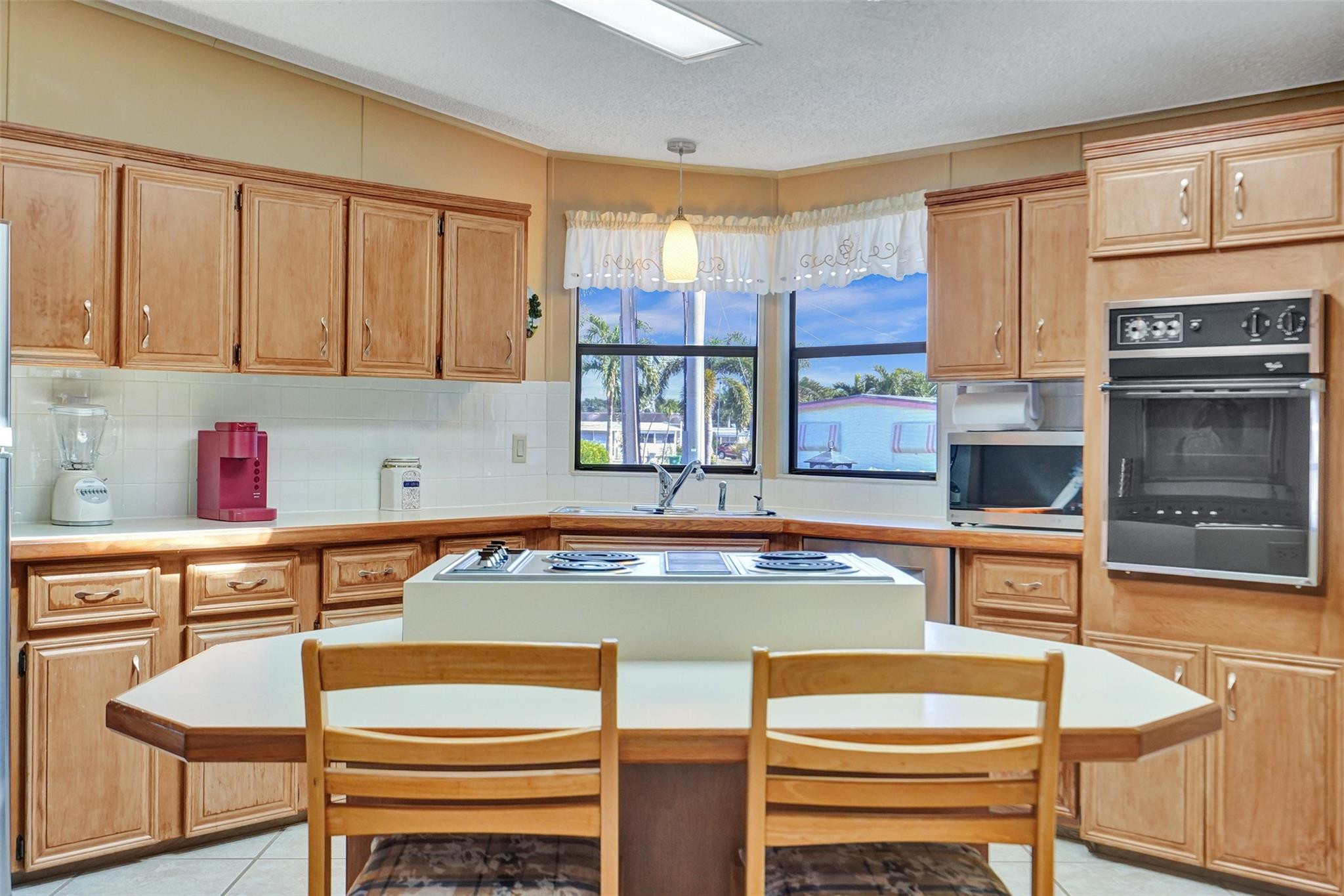 2251 SW 86th Ave