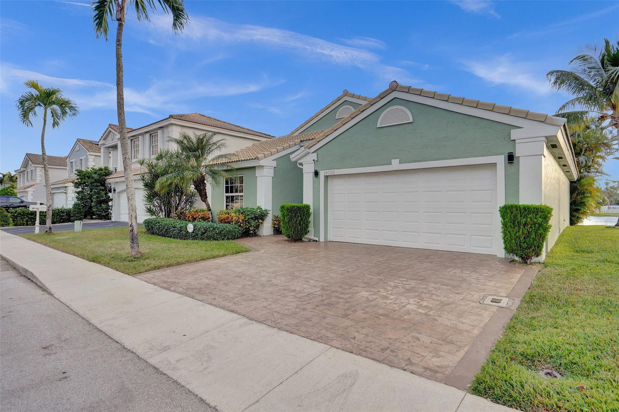 14030 Oak Ridge Dr