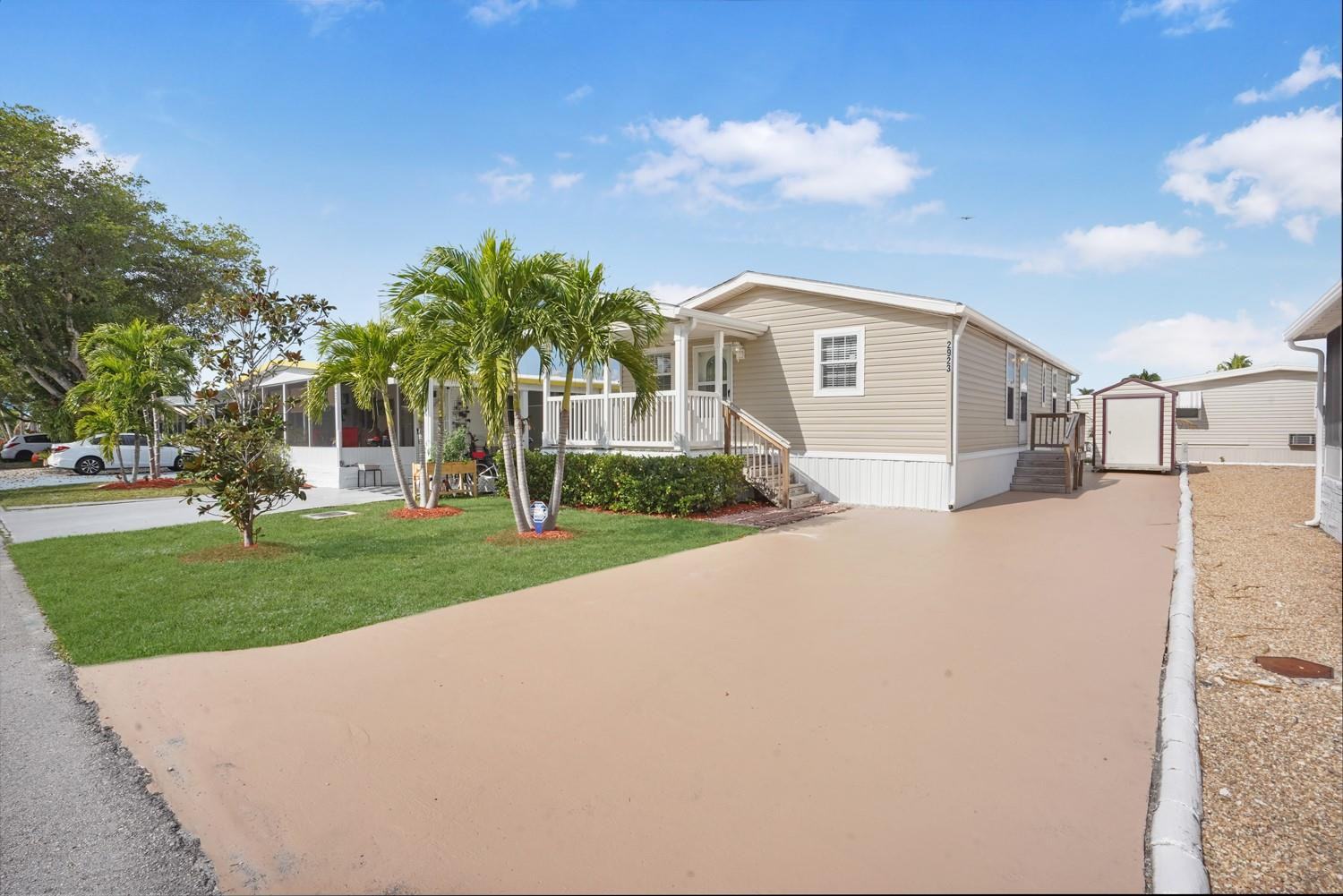 2923 W Marina Dr