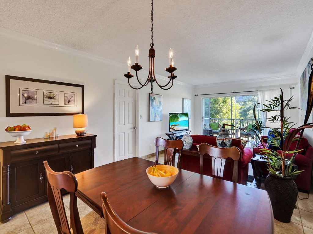 2850 N Palm Aire Dr 302