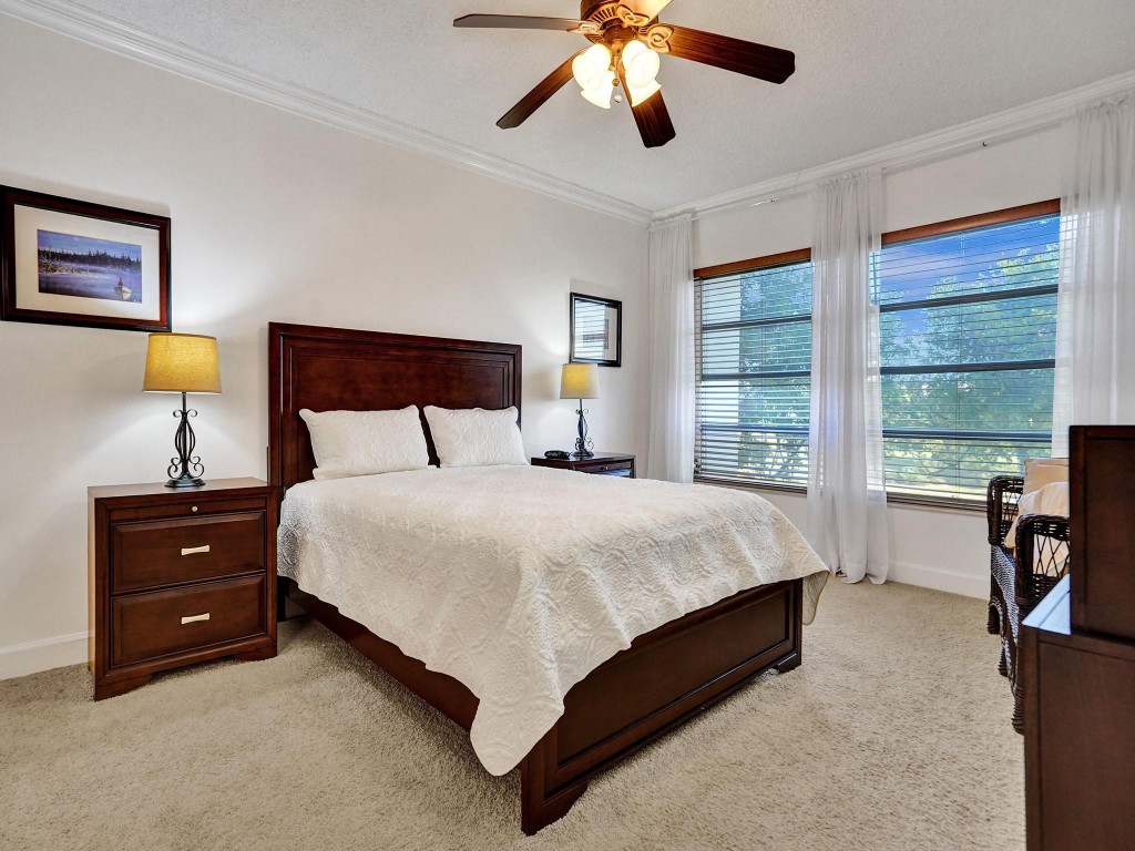 2850 N Palm Aire Dr 302