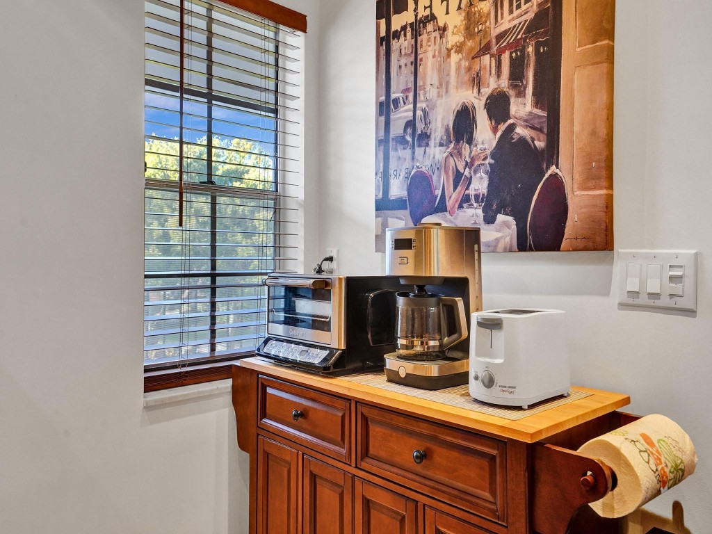 2850 N Palm Aire Dr 302