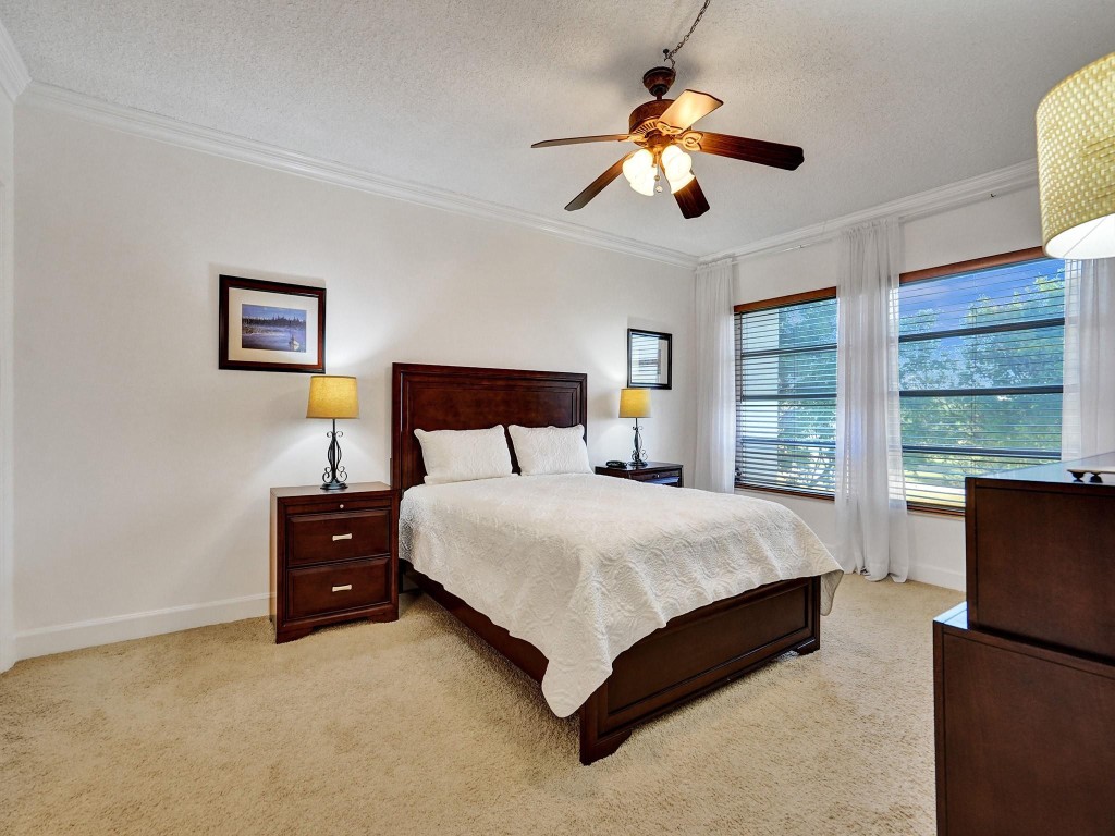 2850 N Palm Aire Dr 302