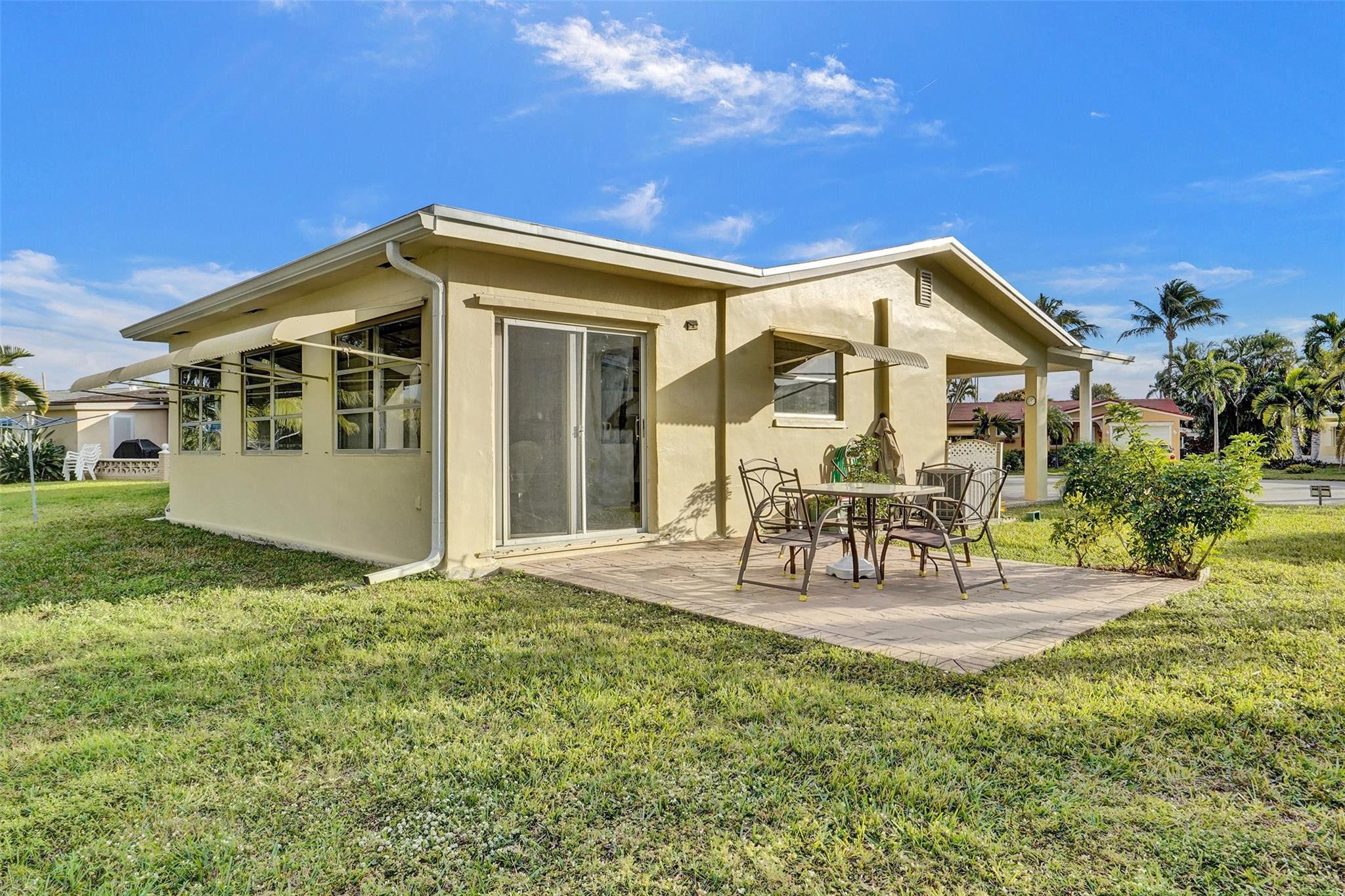 4609 NW 45th St