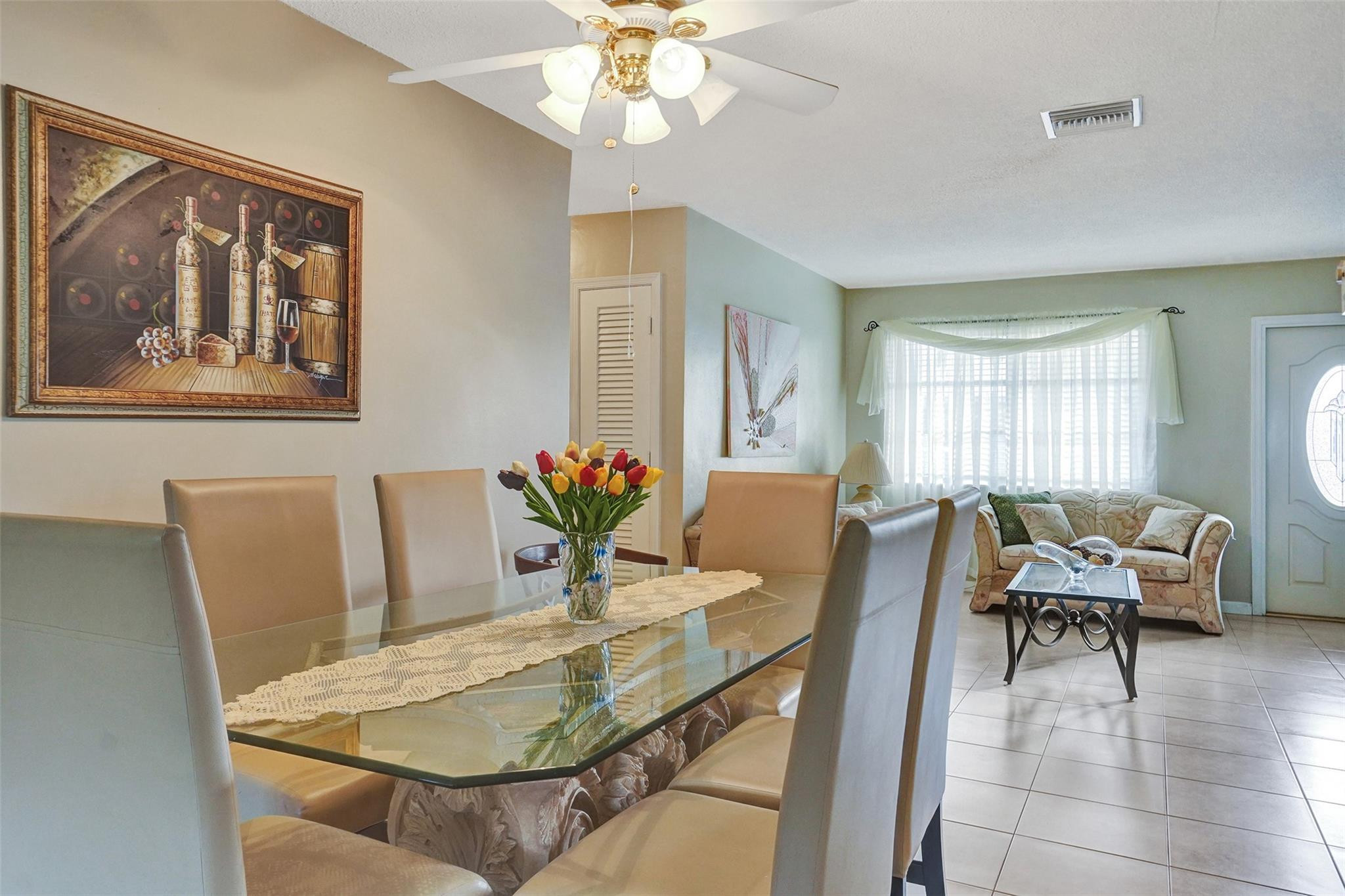 4609 NW 45th St