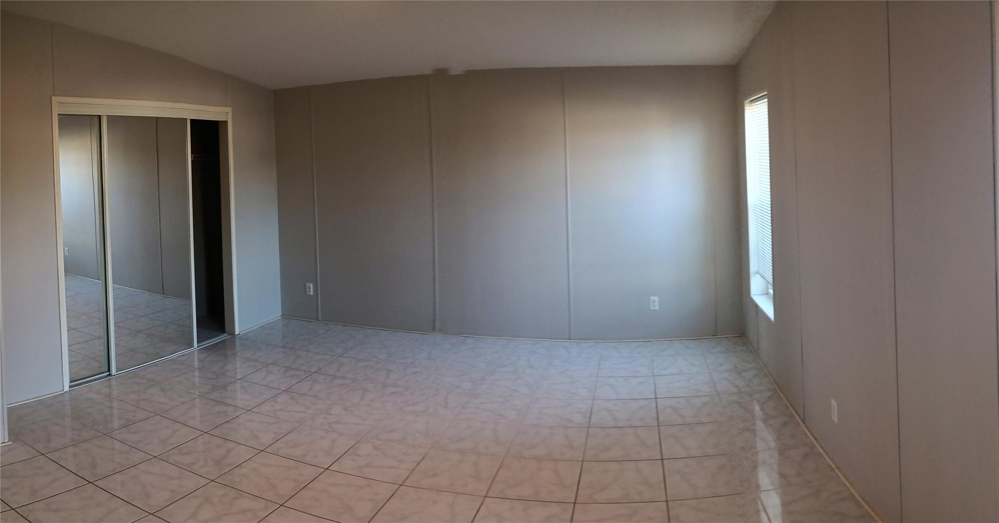 5608 Lagoon Dr