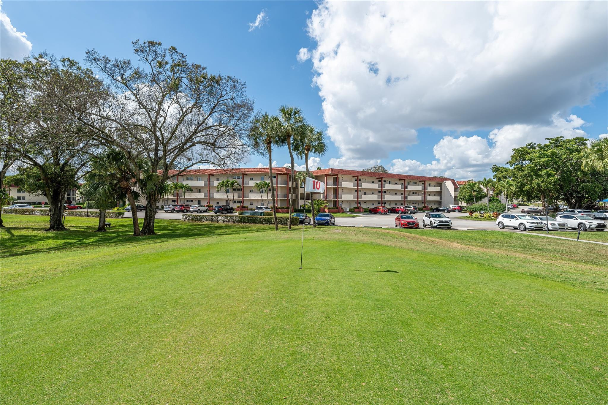 411 S Hollybrook Drive 203