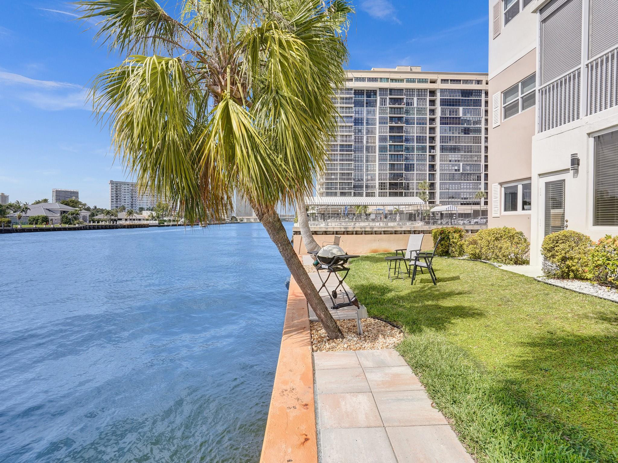 2081 S Ocean Dr 101