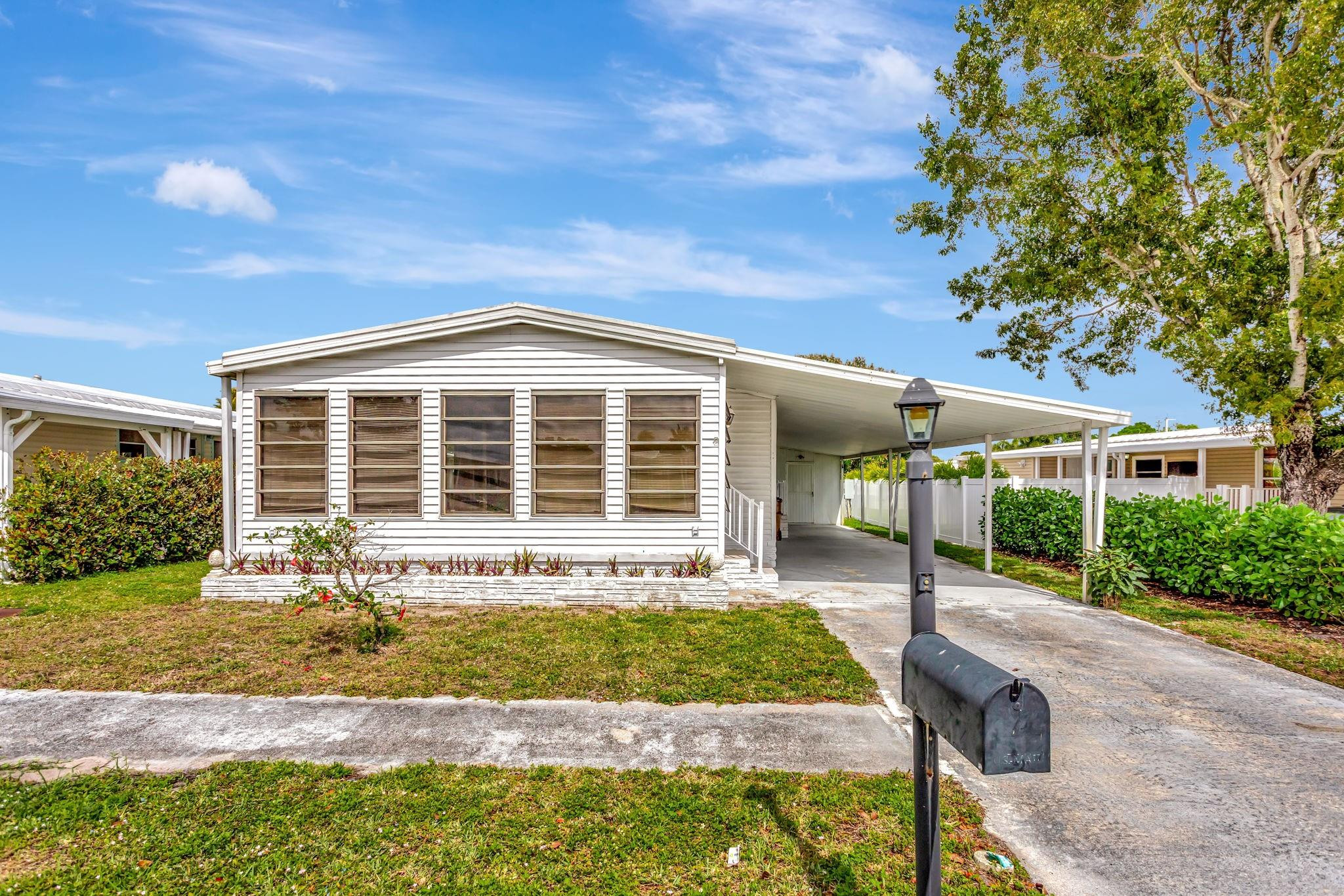 211 NW 52nd Ct